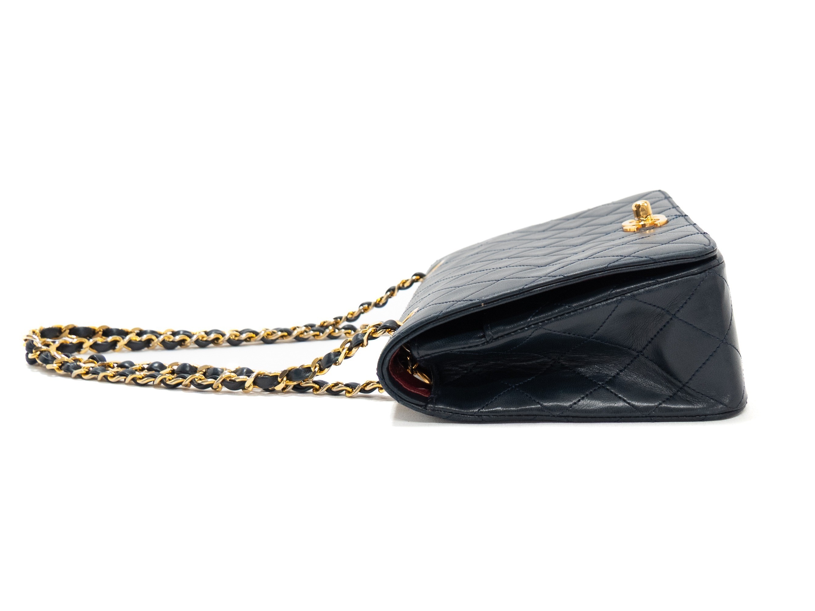 Matelassé Double Chain Seal Navy — view 5