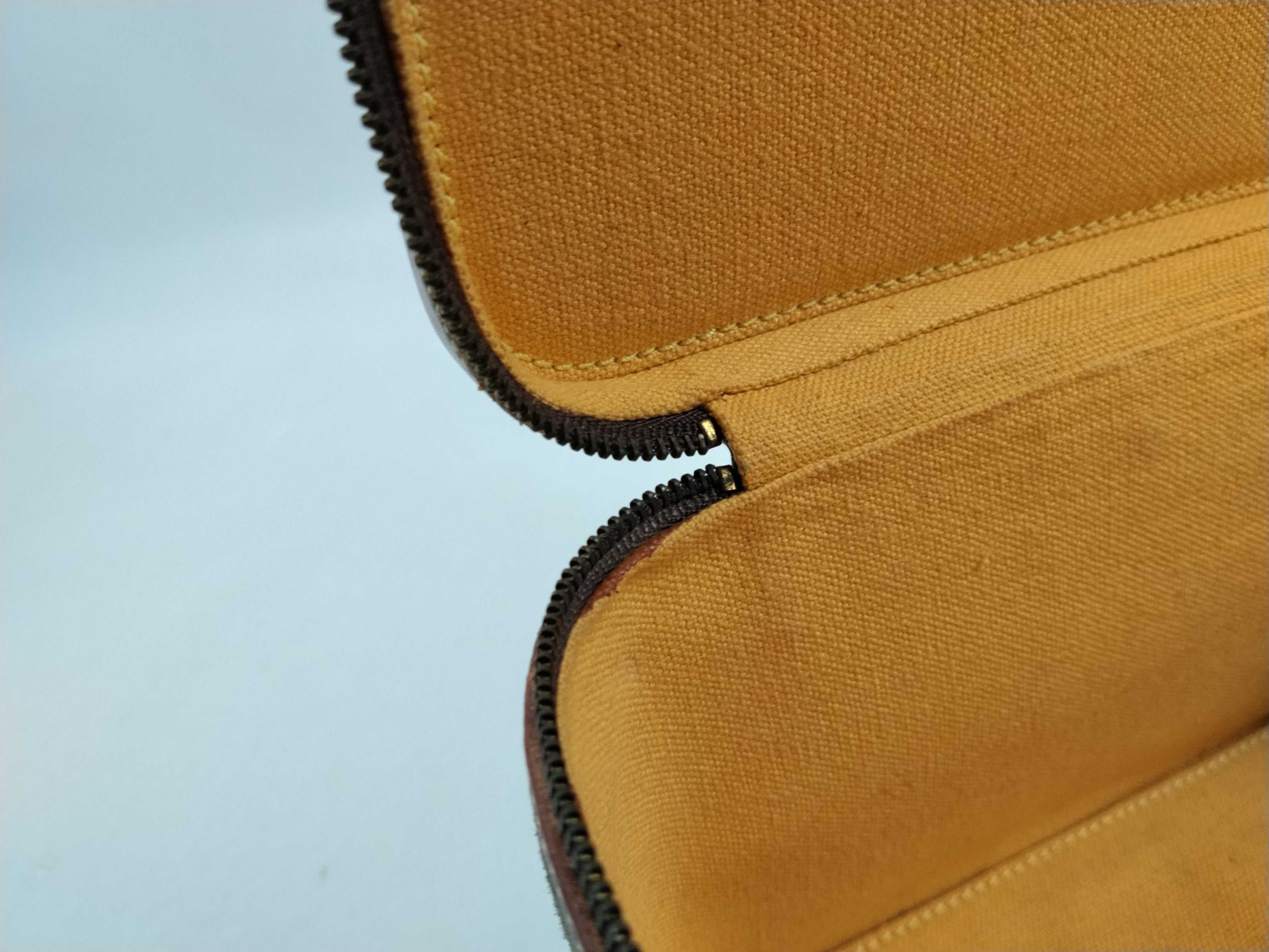 Suede x Leather Vanity Bag Shoulder Bag — view 11