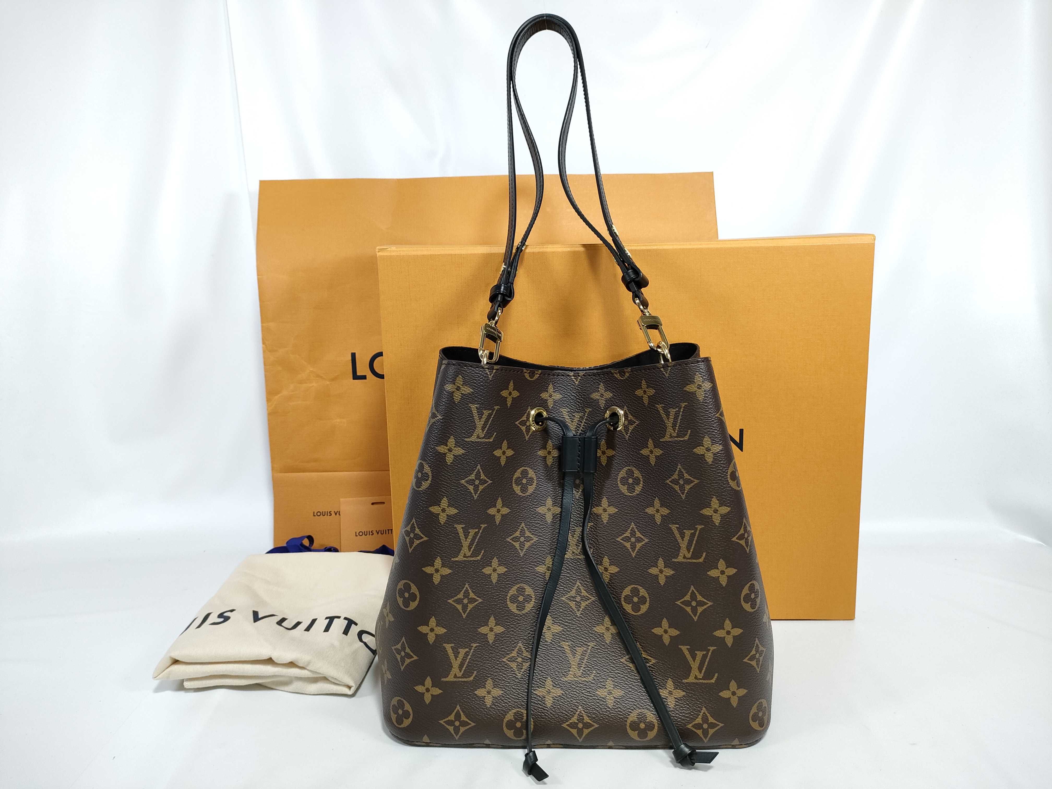 Monogram NeoNoe MM M44020 Shoulder Bag