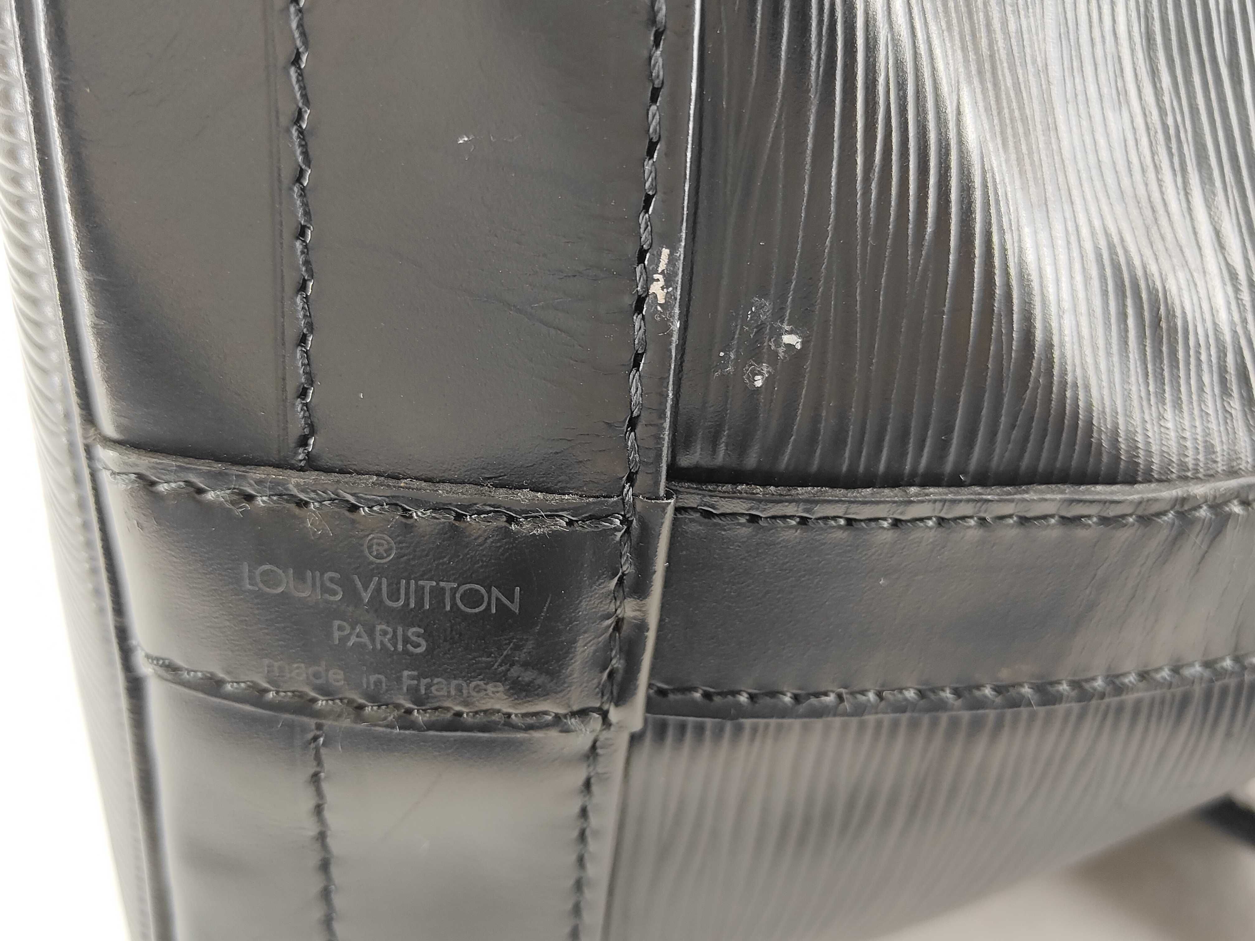 Epi Louis Vuitton Noe Epi Bag Shoulder Bag — view 11