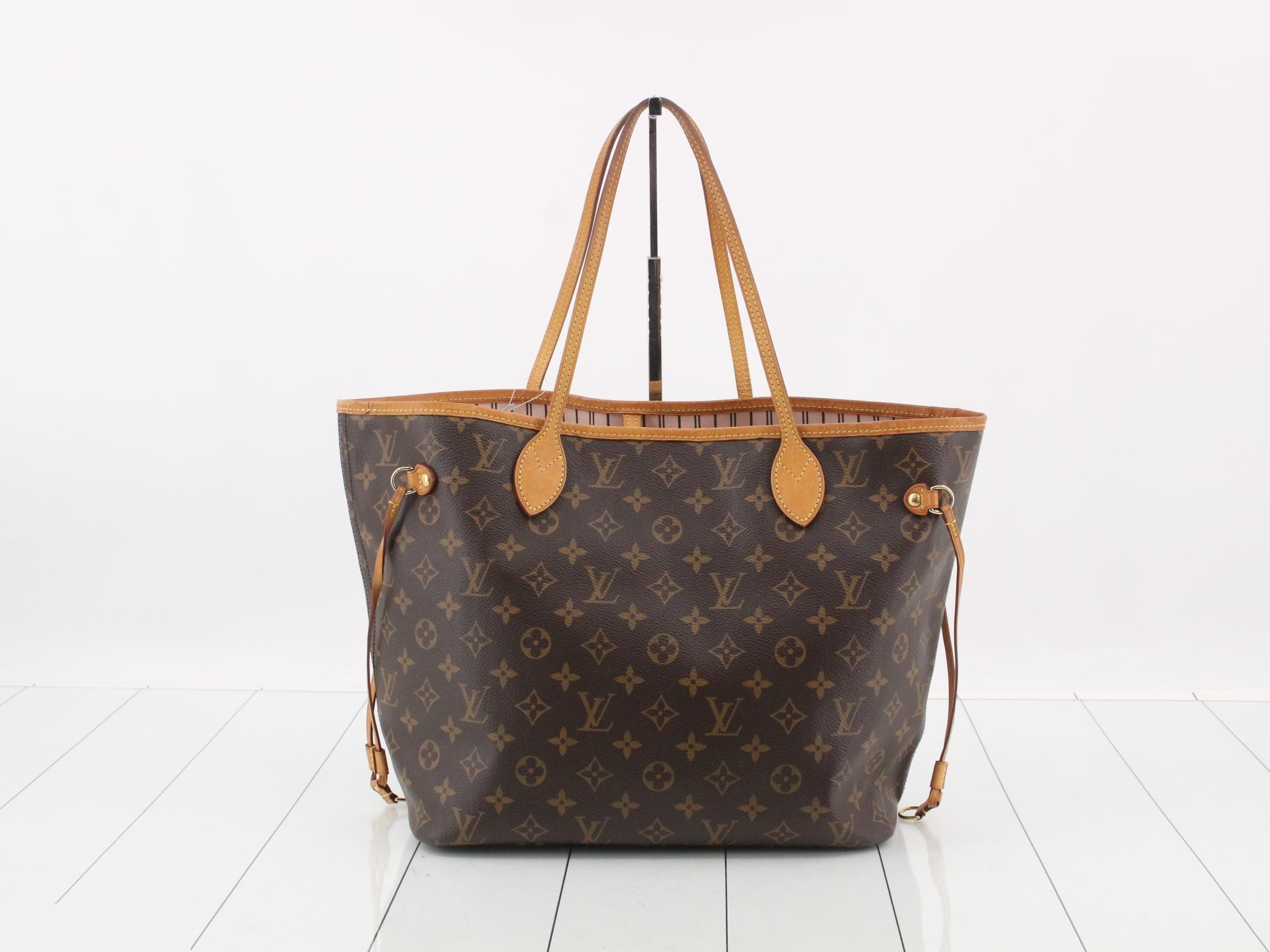 Neverfull MM with pouch — view 2