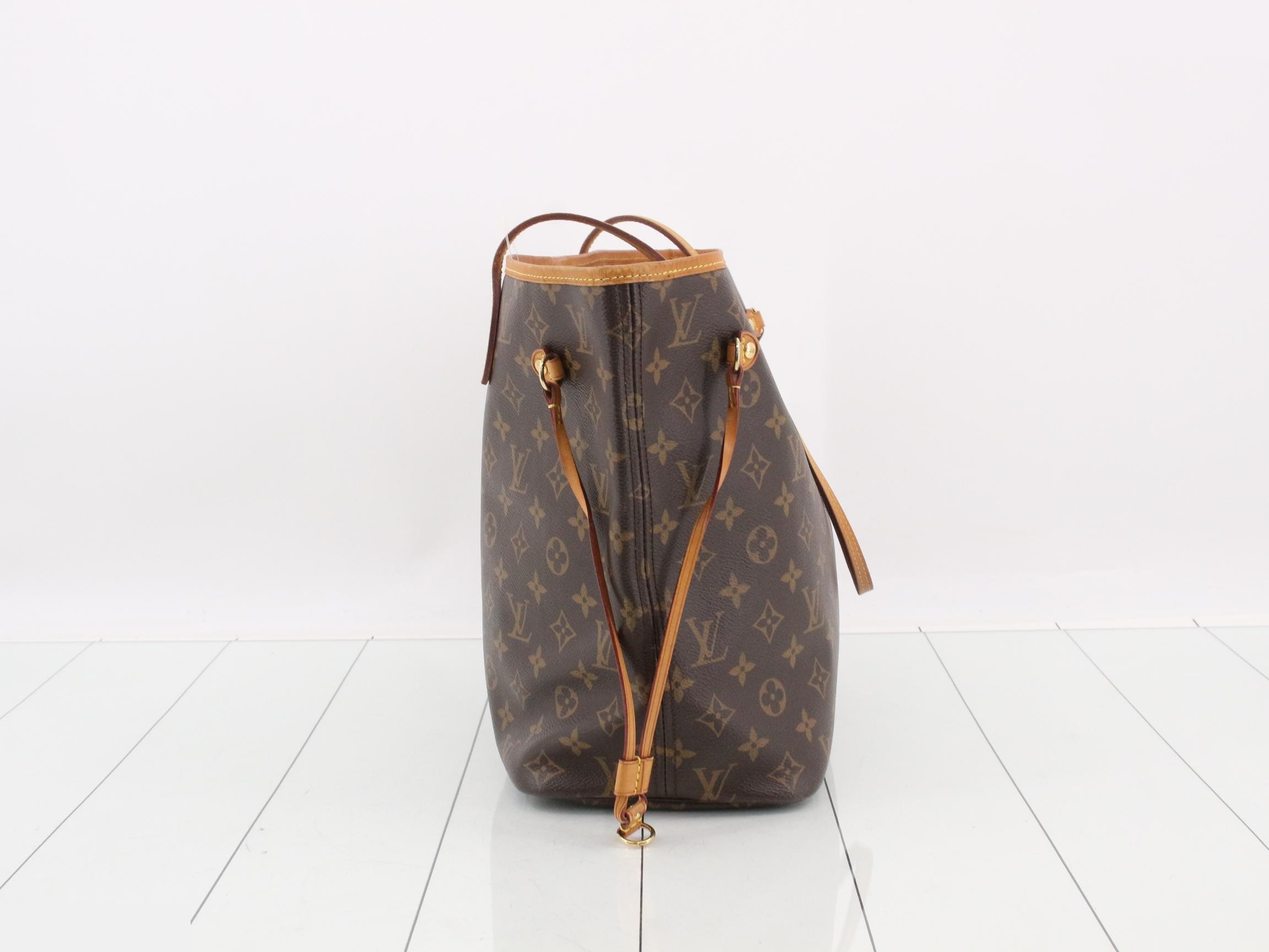 Neverfull MM with pouch — view 3
