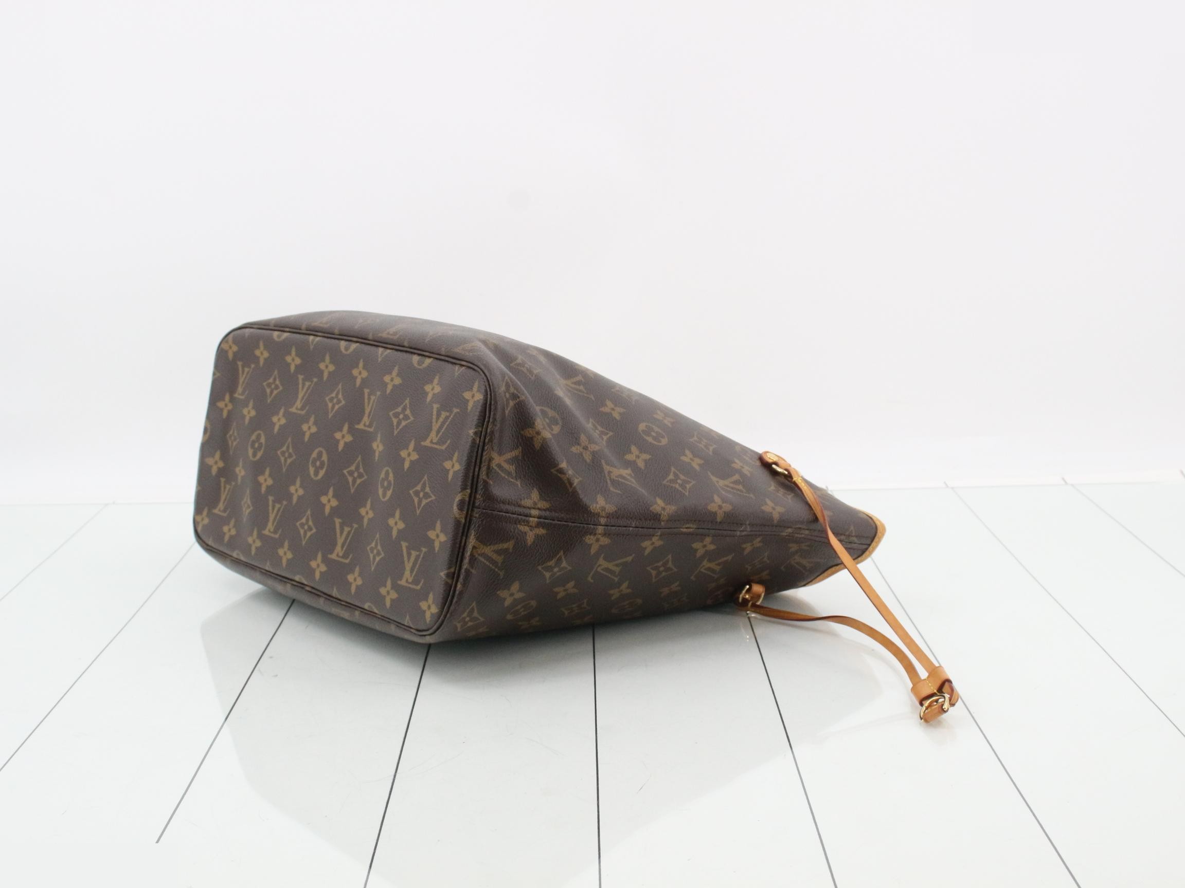 Neverfull MM with pouch — view 6