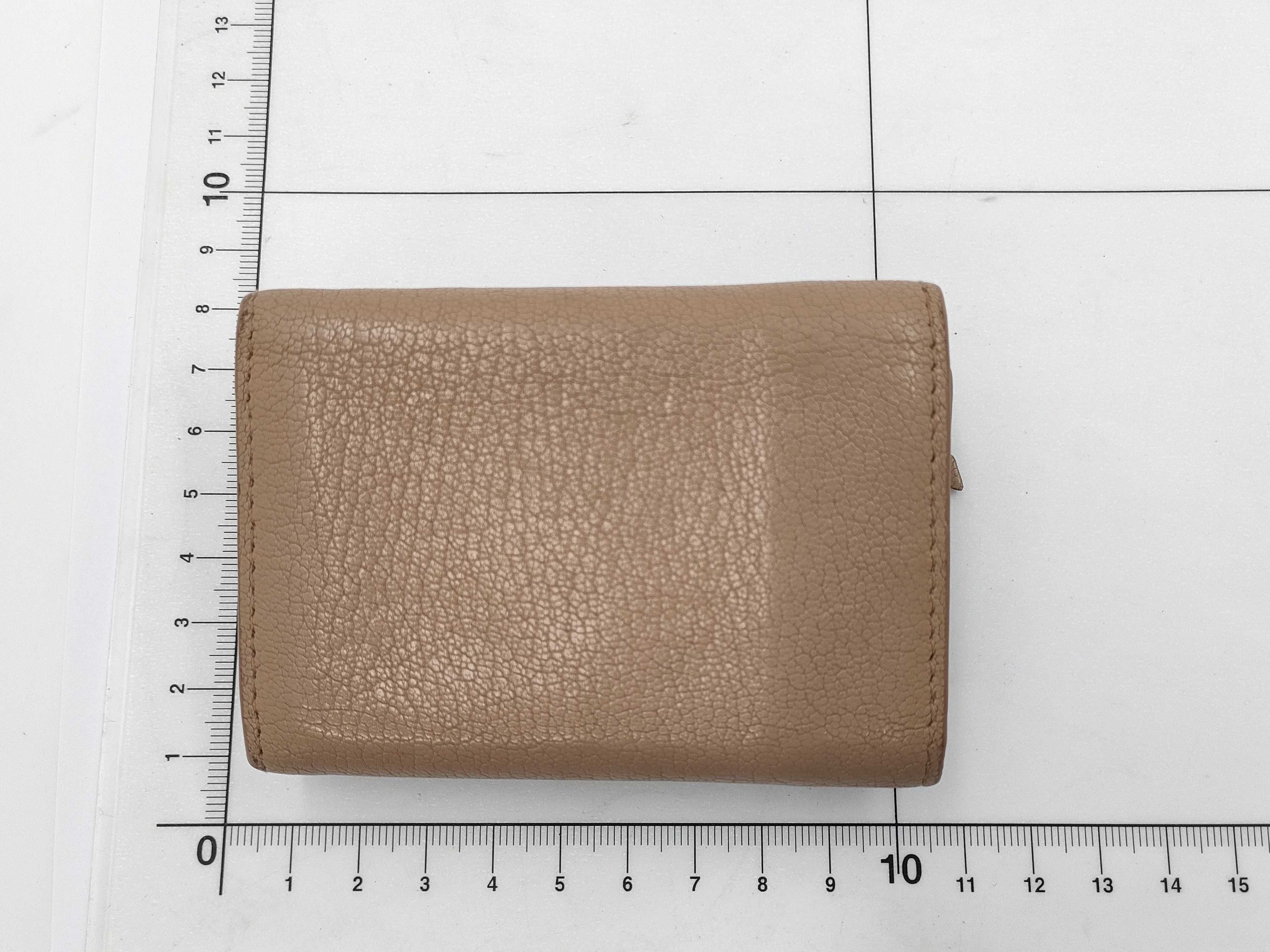wallet — view 2