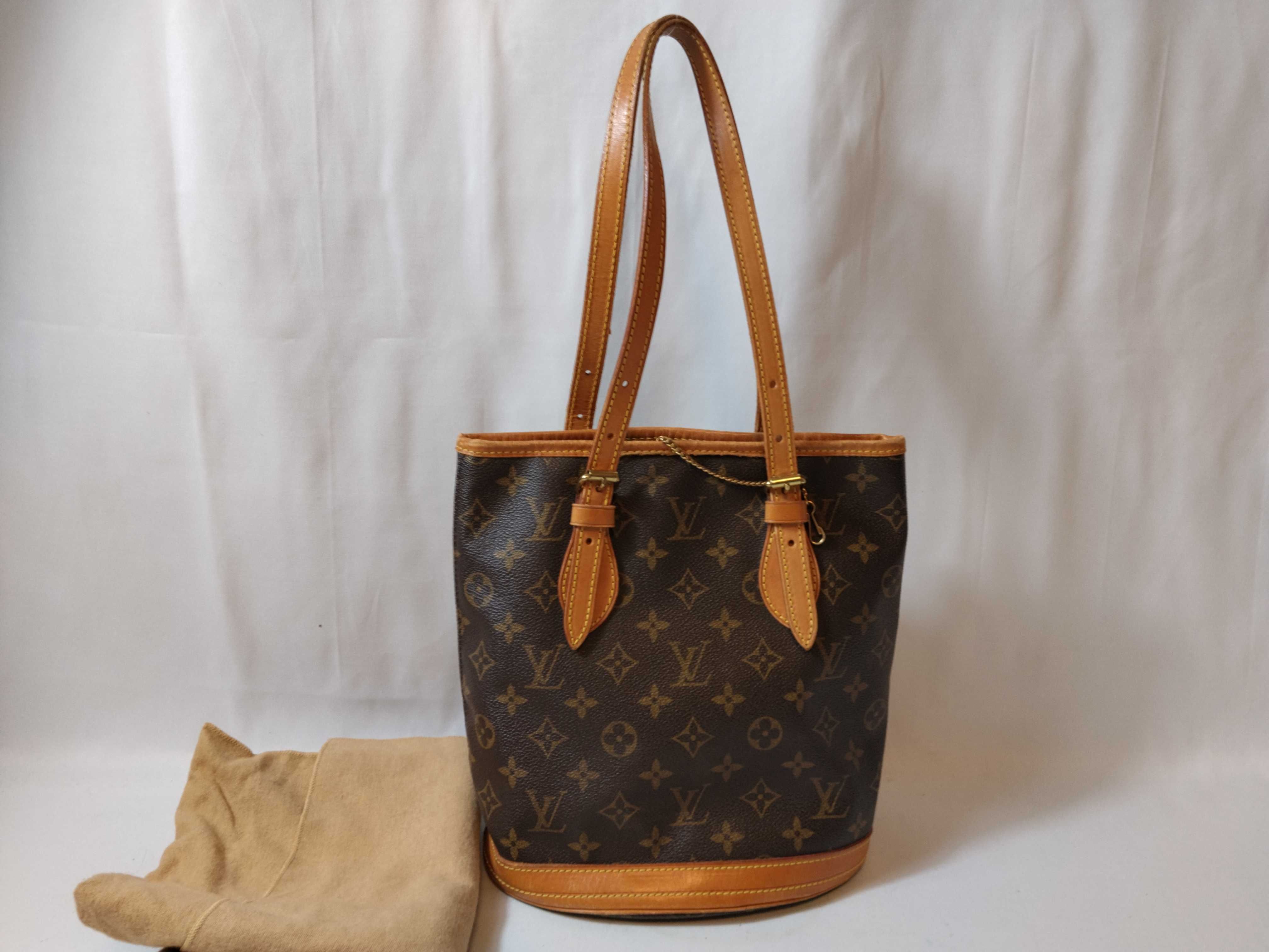 Monogram M42238 Petite Bucket Handbag (without pouch)