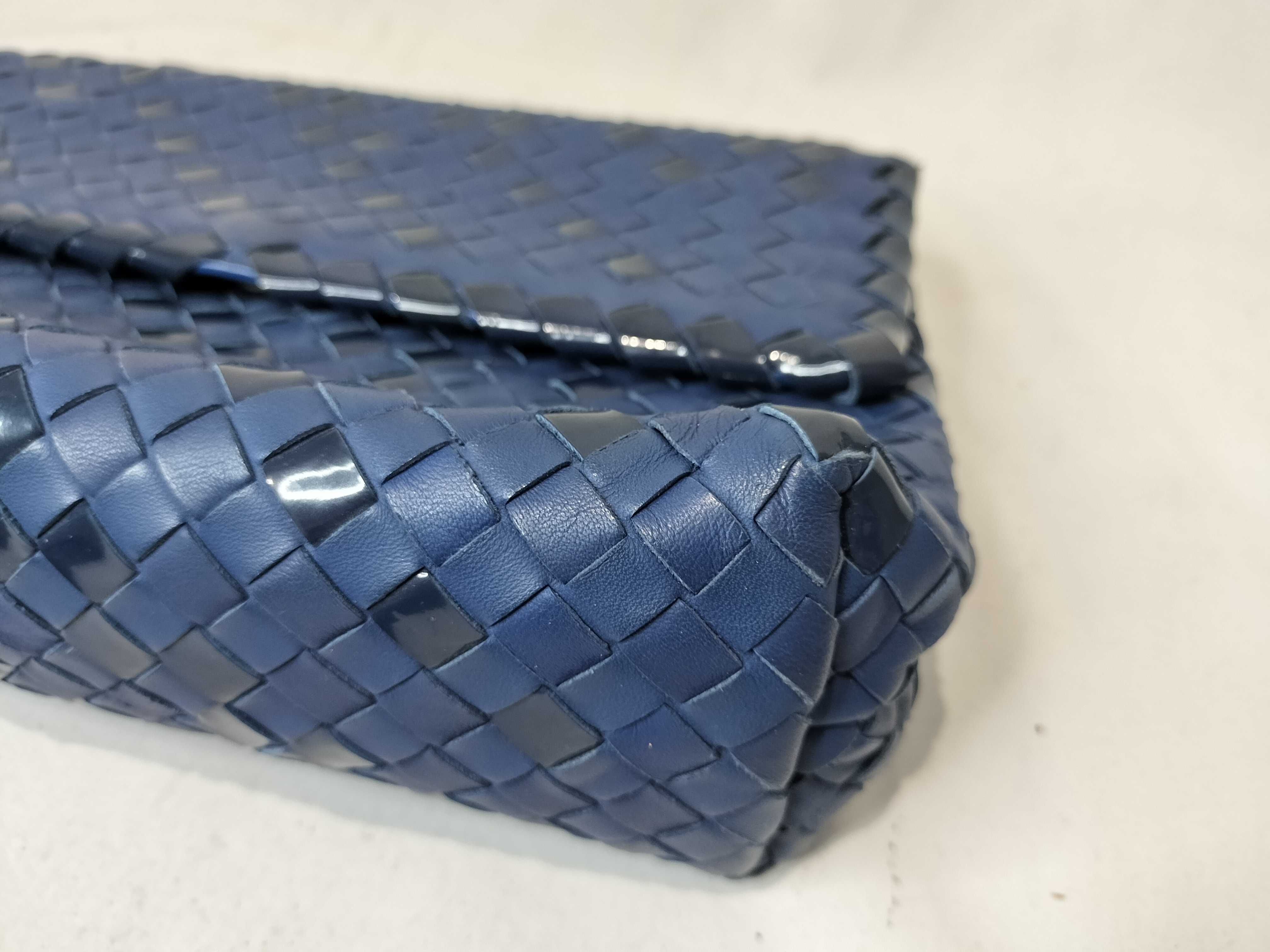 Intrecciato Olympia Leather Chain Shoulder Bag Blue Handbag — view 6