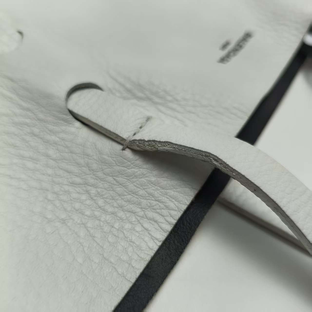 【*Shipped from: China*】BALENCIAGA Cabas Leather Handbag — view 12