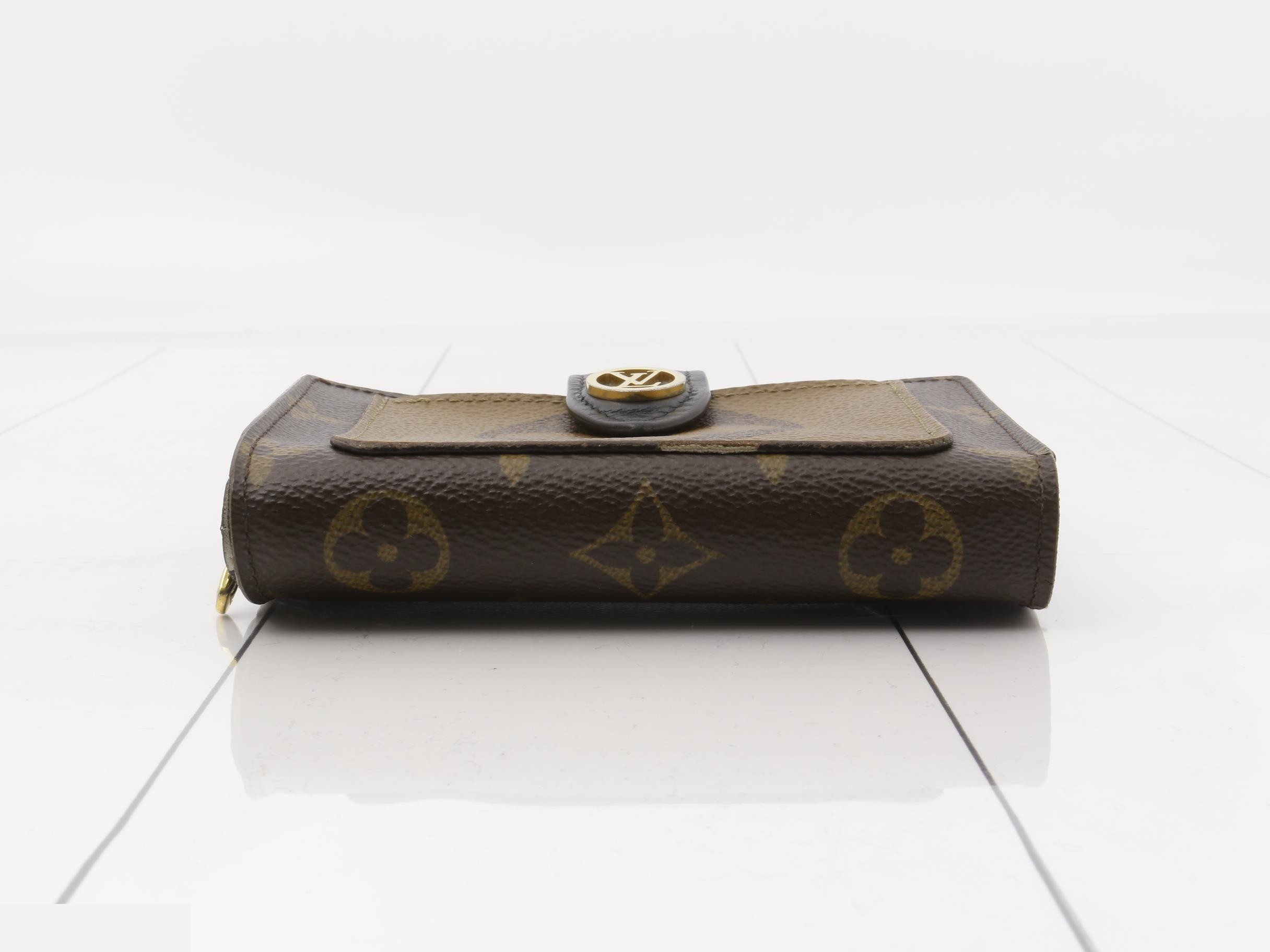 Monogram Giant Reverse Portefeuille Juliette Bi-fold Wallet — view 3