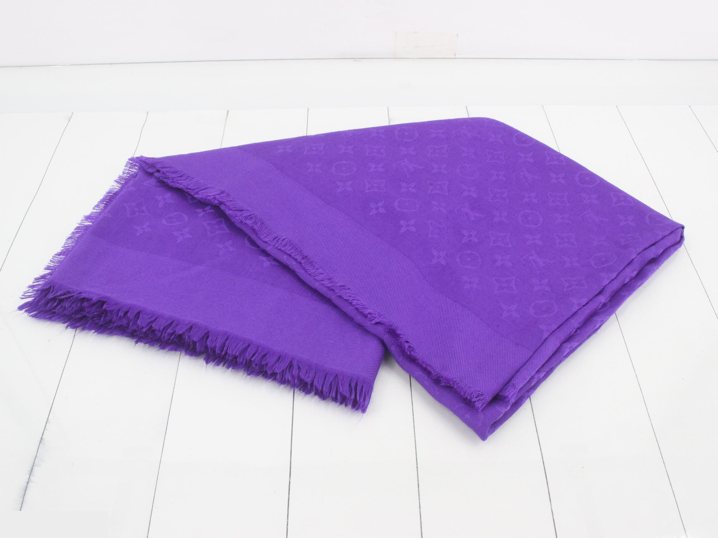 Monogram large stole with tag, purple — view 3