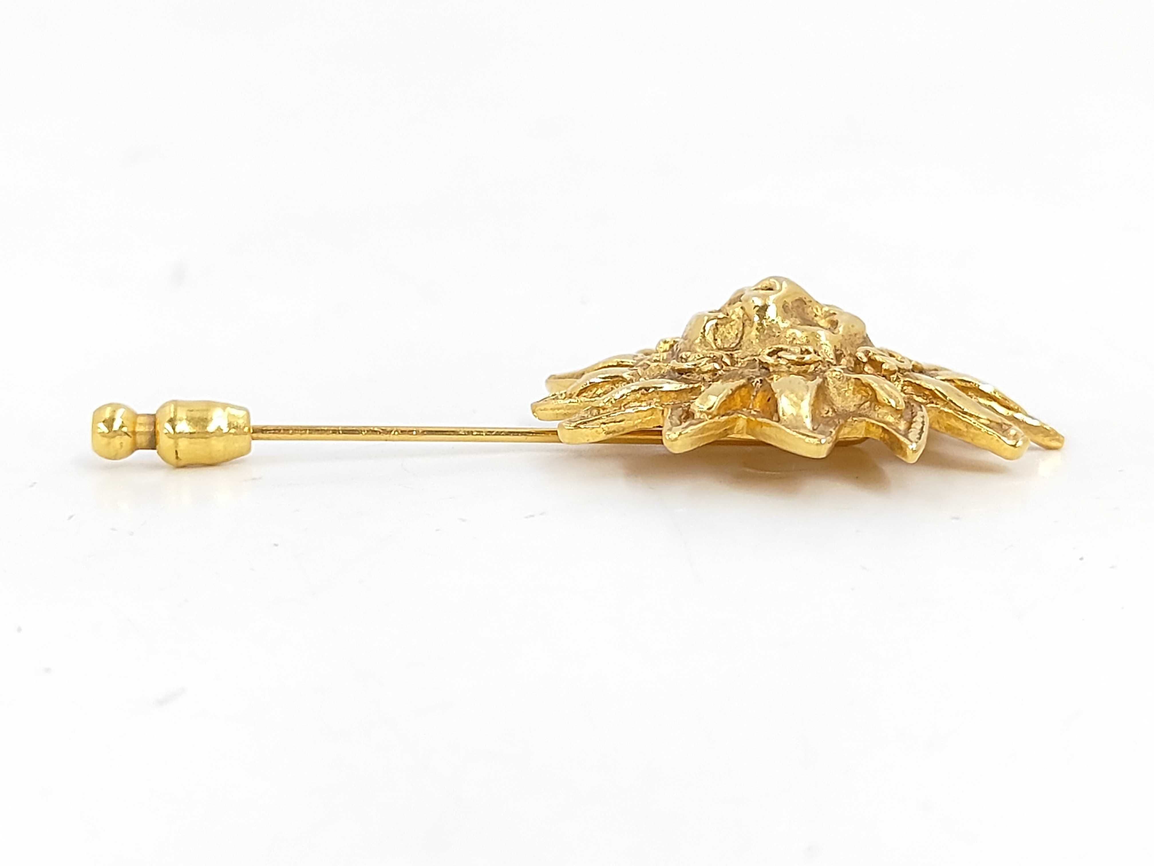 Lion Motif Gold Pin Brooch — view 4