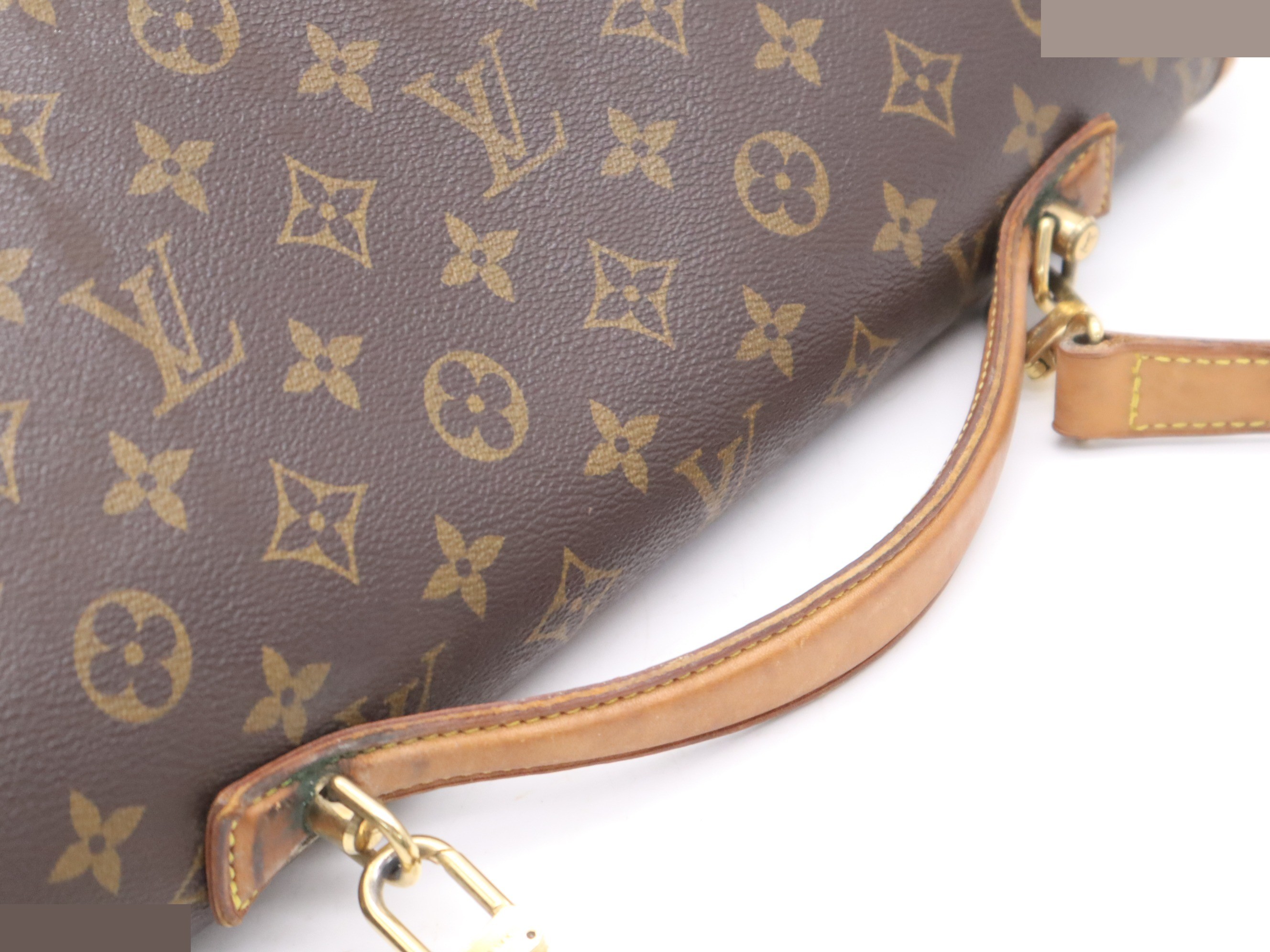 Beverly with shoulder strap — view 6