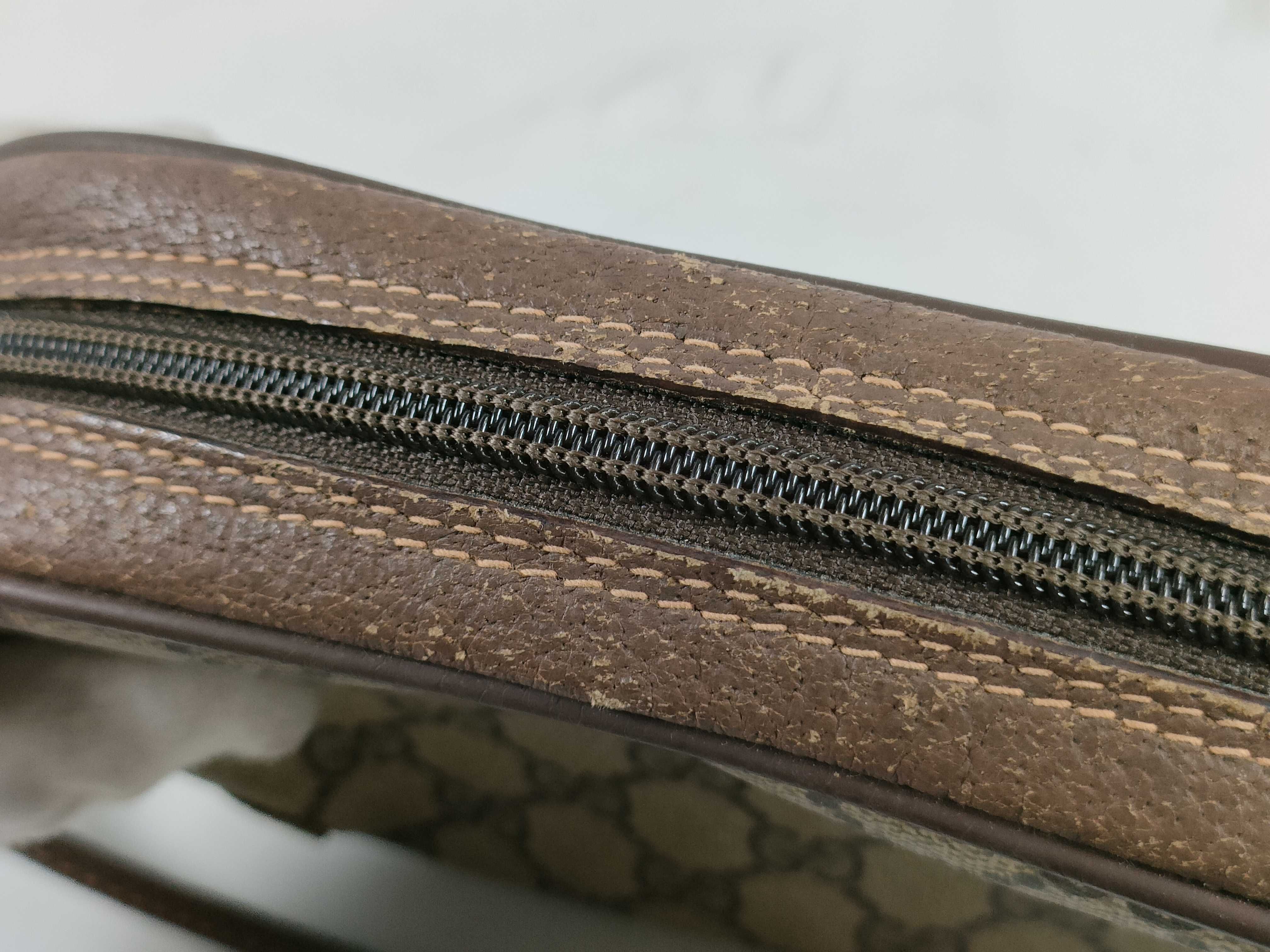 GG Supreme 15602066 Shoulder Bag — view 9