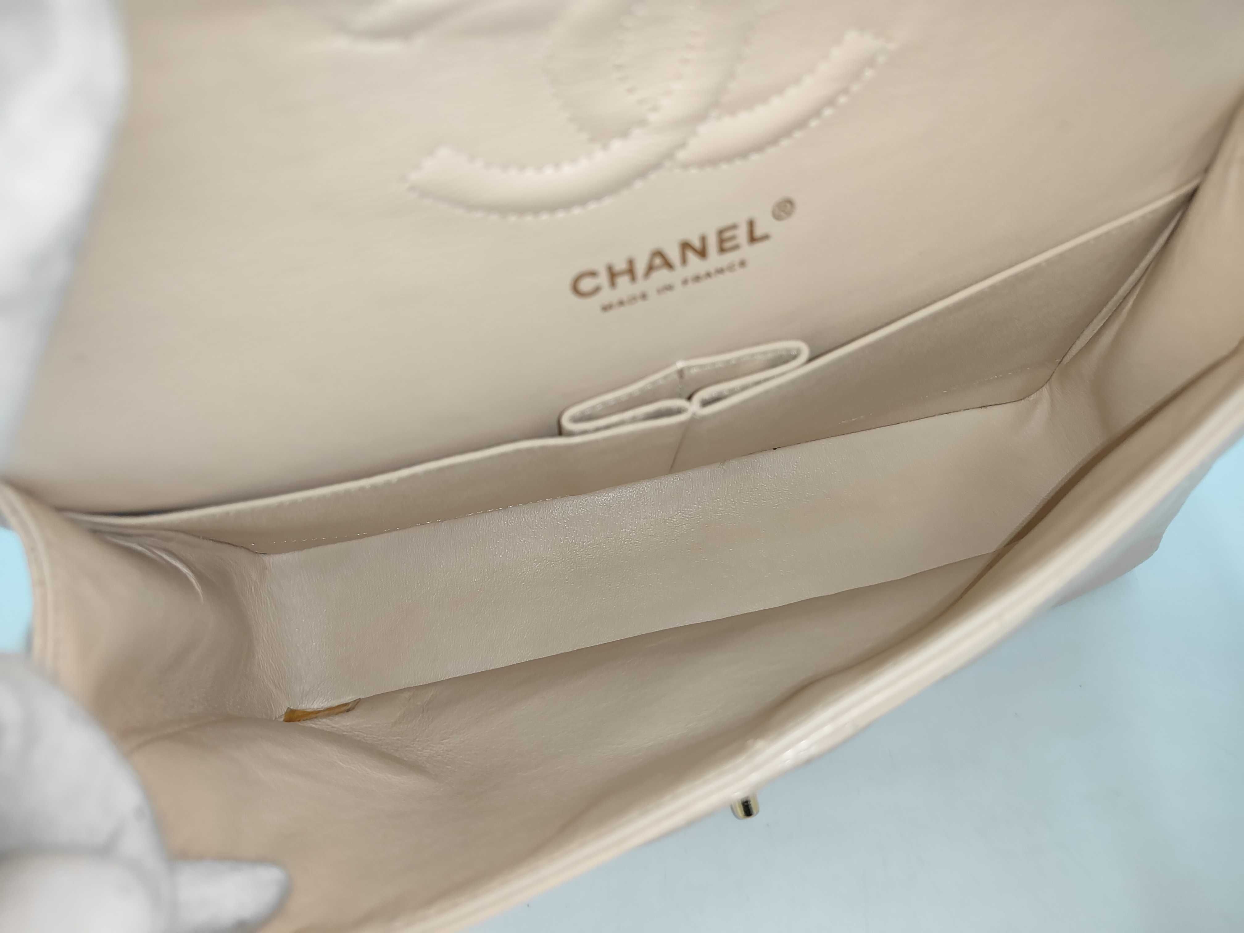Double Flap 25 Chain Shoulder Bag, Matelassé Caviar Beige GP Shoulder Bag — view 9