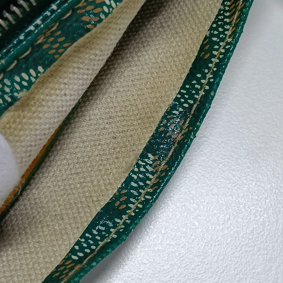 Plume Pouch Wallet PVC x Leather Shoulder Bag Green — view 14