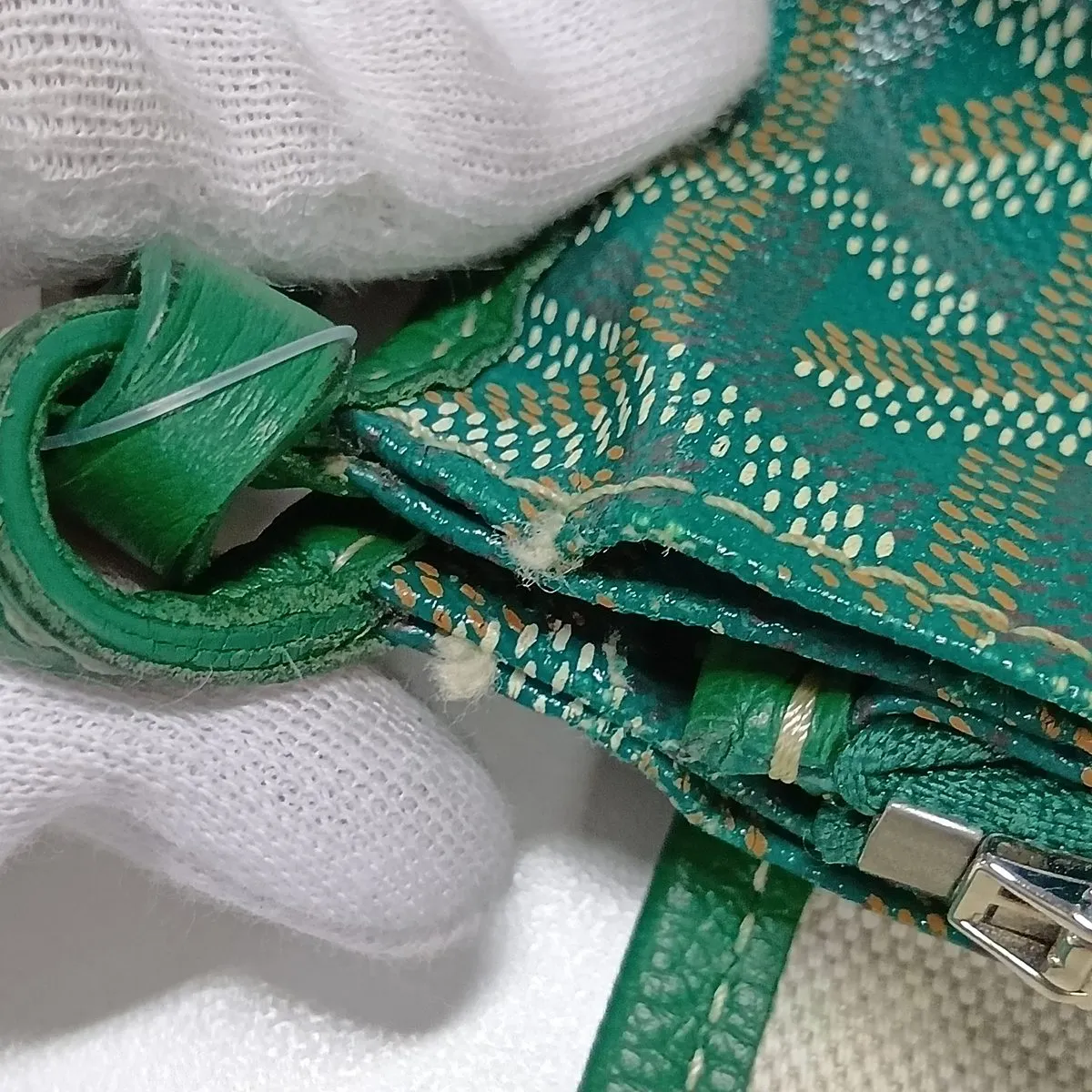 Plume Pouch Wallet PVC x Leather Shoulder Bag Green — view 15