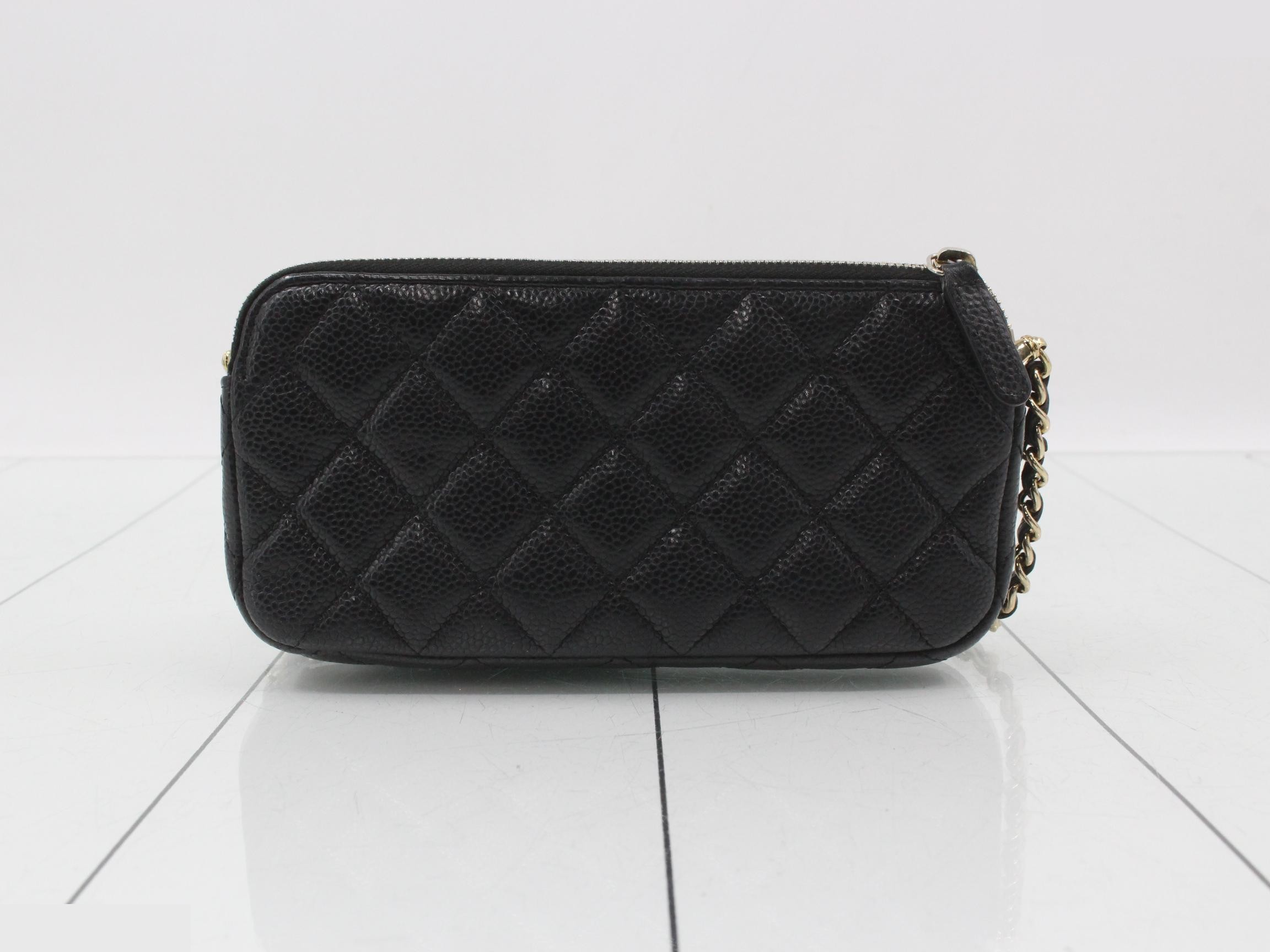 Caviar leather matelassé chain wallet, black, gold hardware, serial number 25 series. — view 2