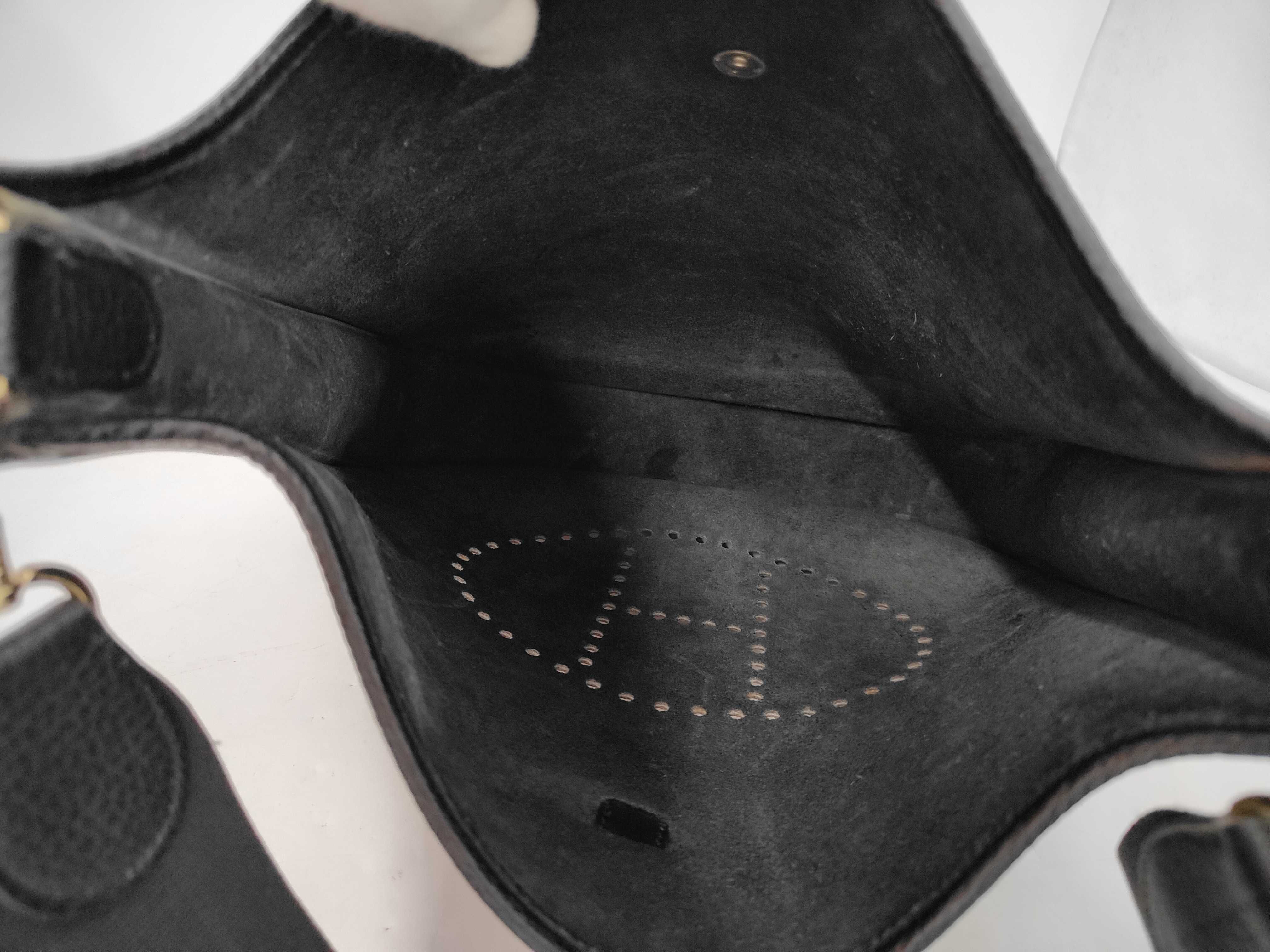 Evelyne Leather Shoulder Bag — view 9