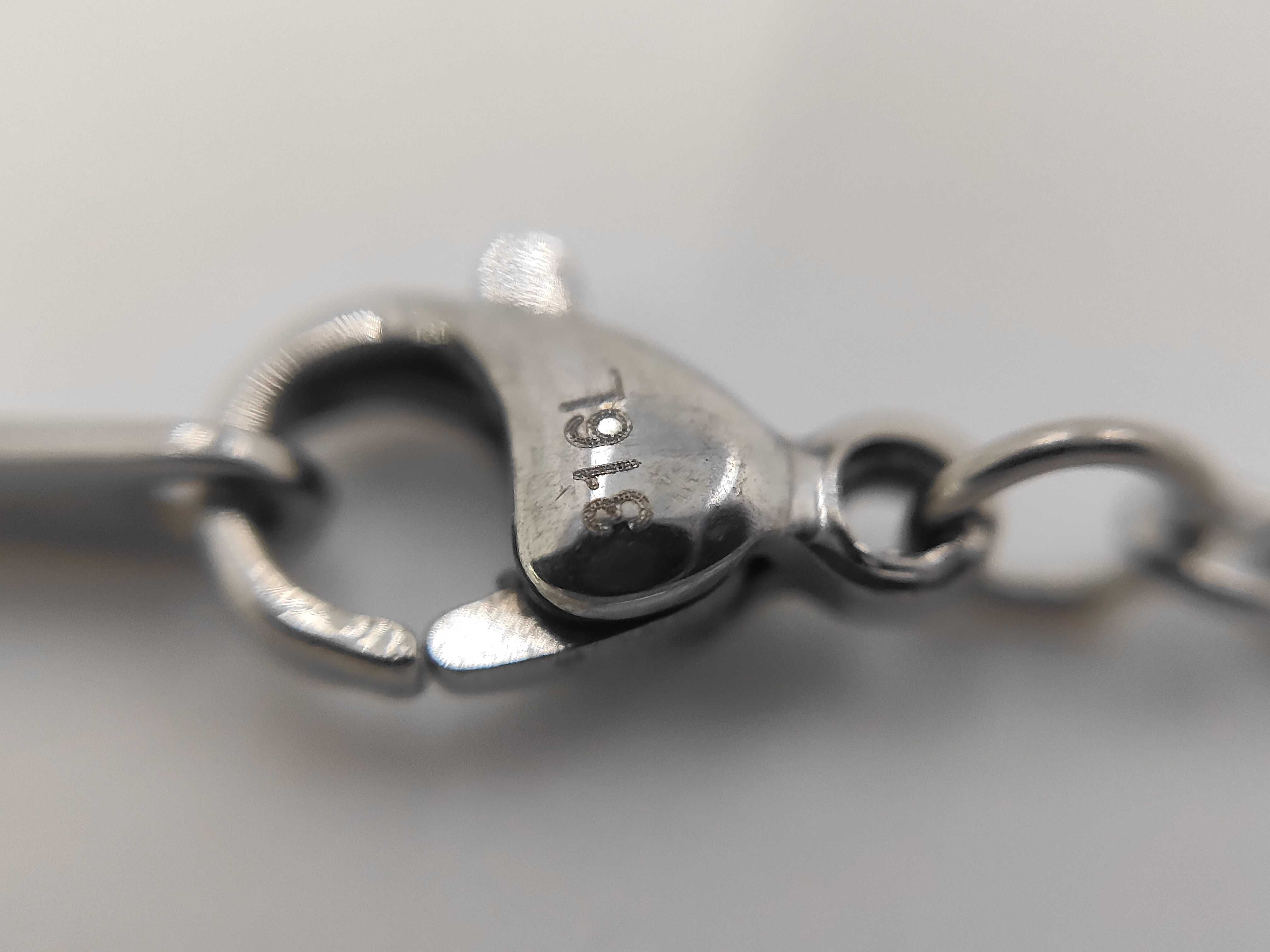 Interlocking G Necklace — view 4