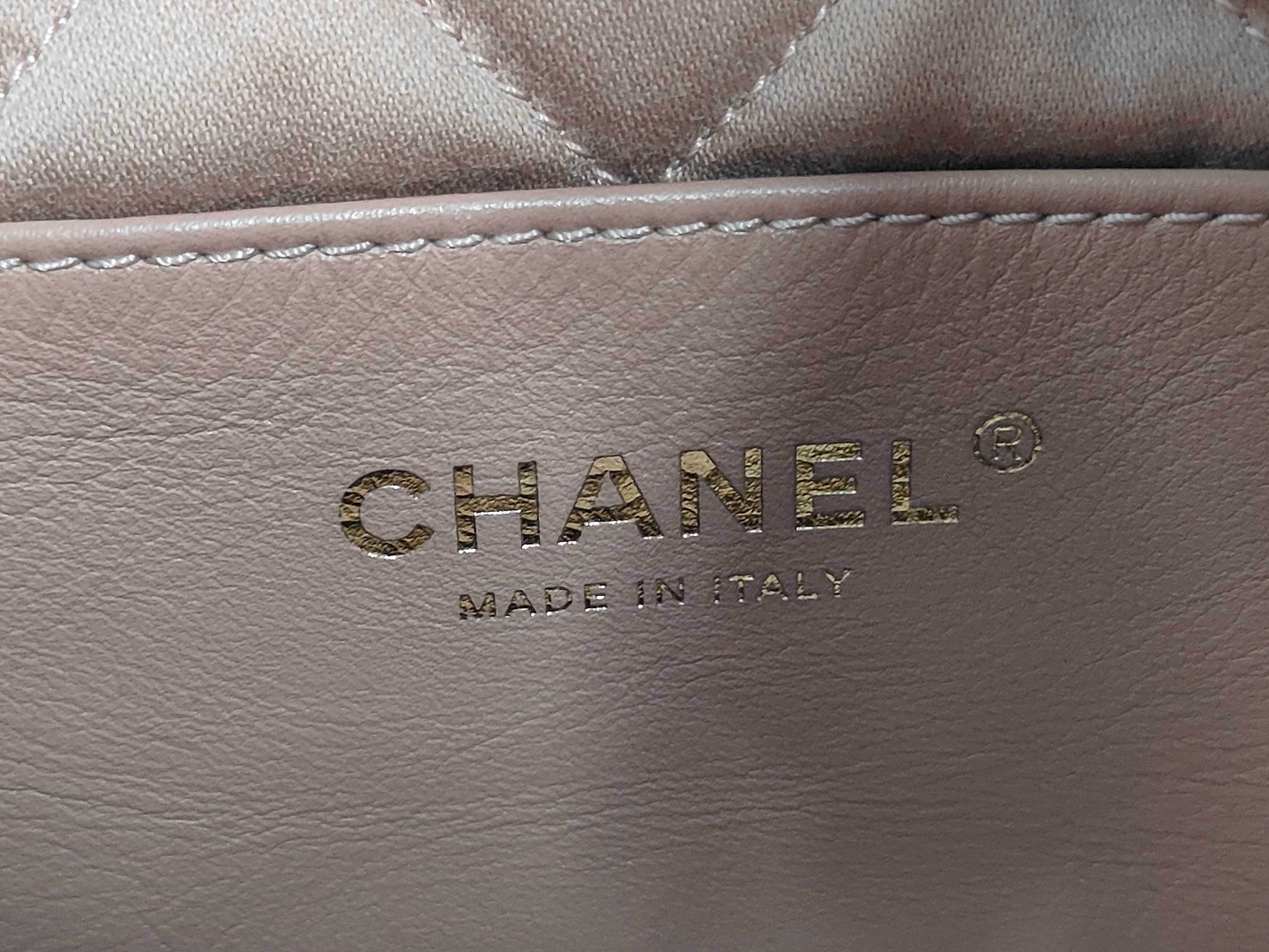 22 Mini Chain Leather Shoulder Bag — view 9
