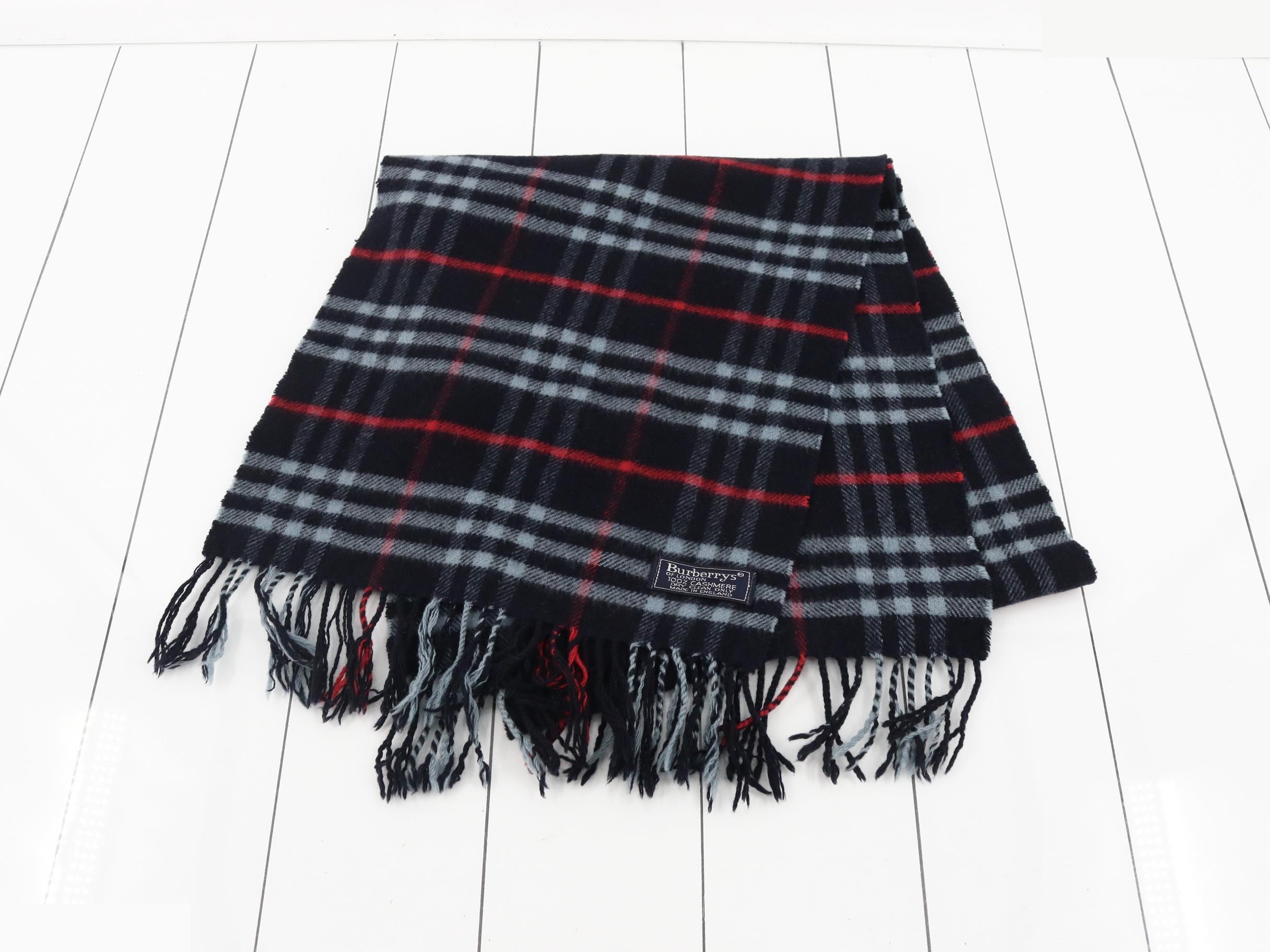 Scarf, Nova Check pattern, navy — view 2