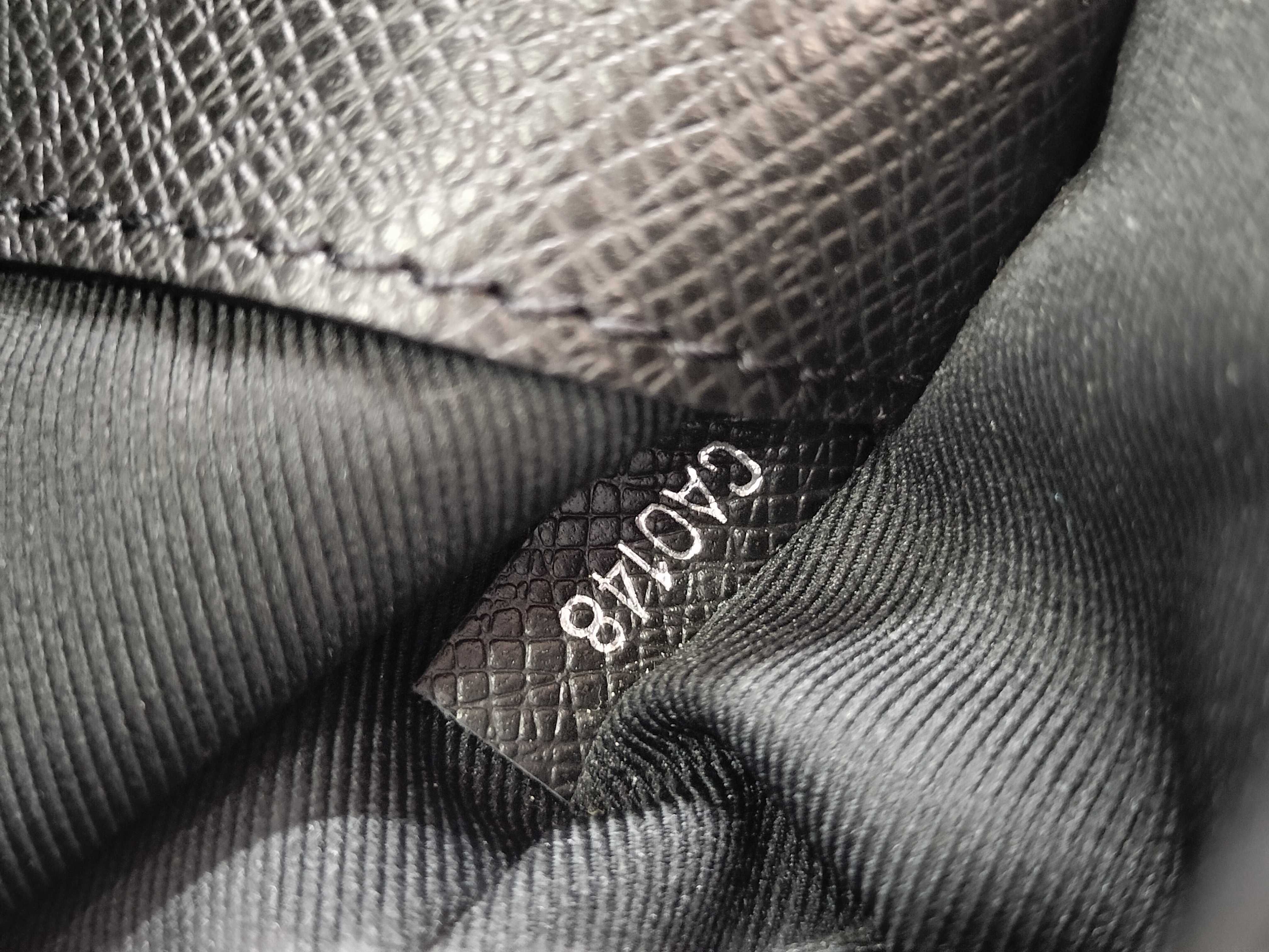 Taiga M33431 Taiga Shoulder Bag — view 10
