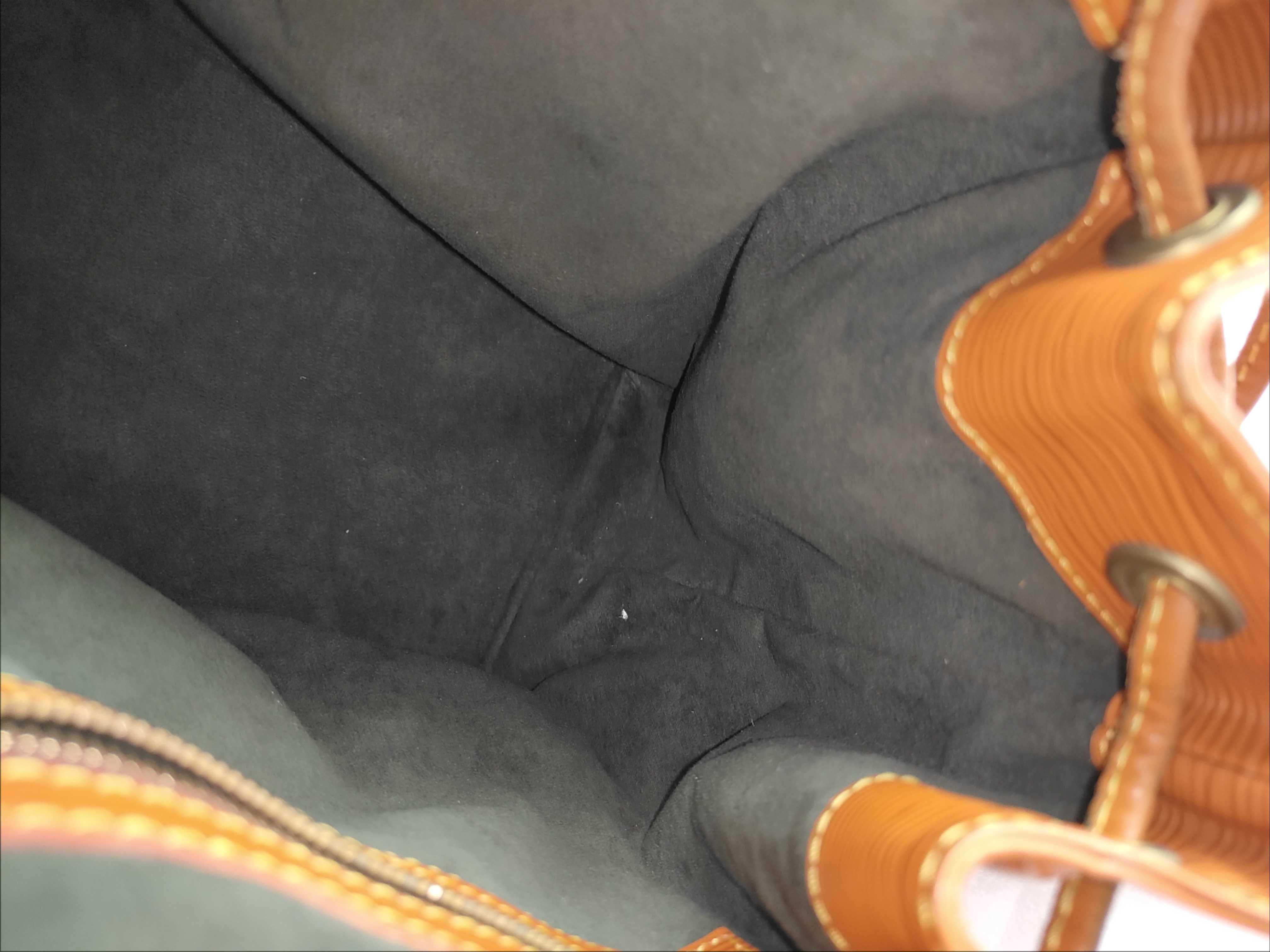 Epi Louis Vuitton Epi Petit Noe Shoulder Bag — view 11