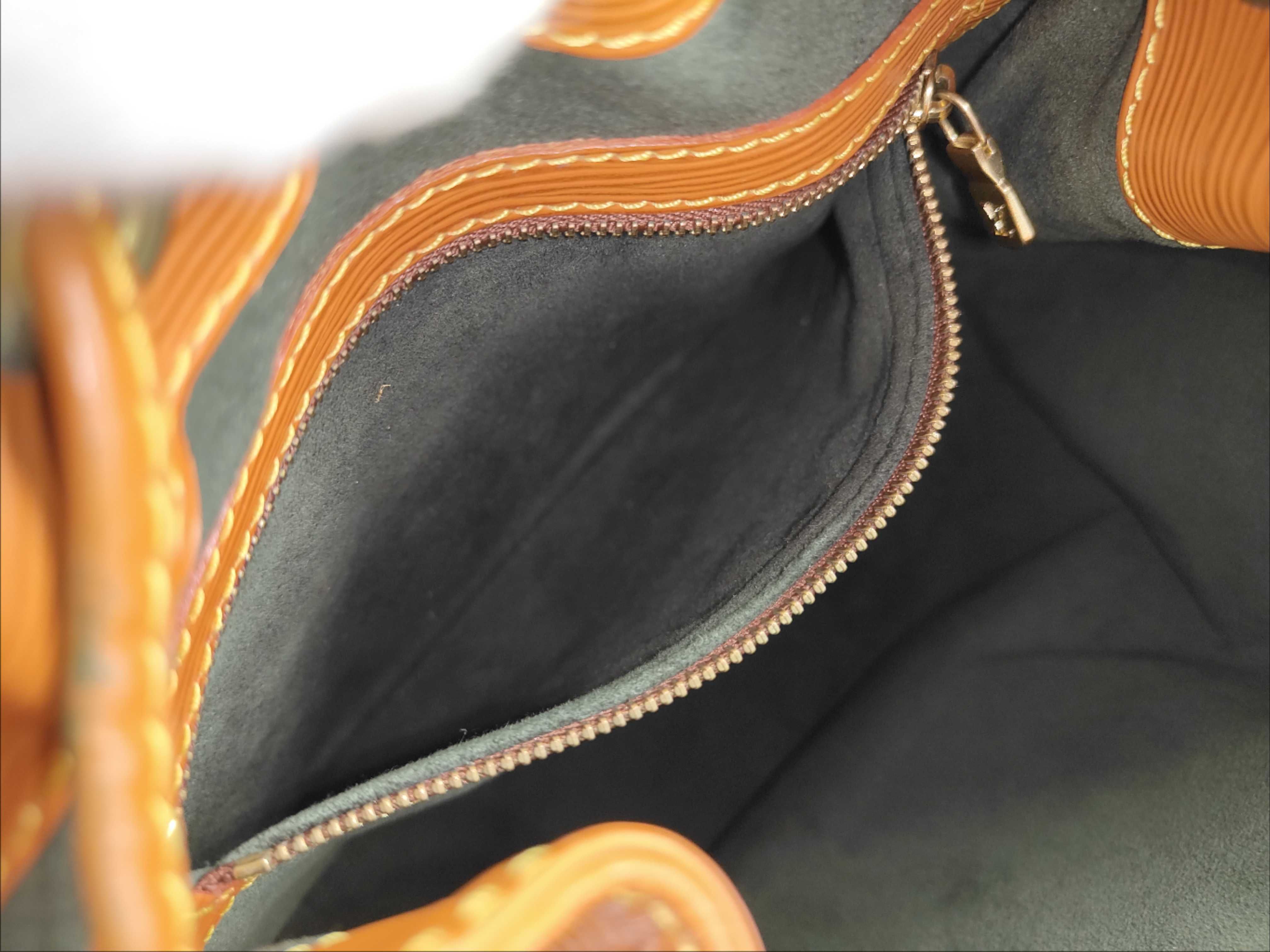 Epi Louis Vuitton Epi Petit Noe Shoulder Bag — view 12