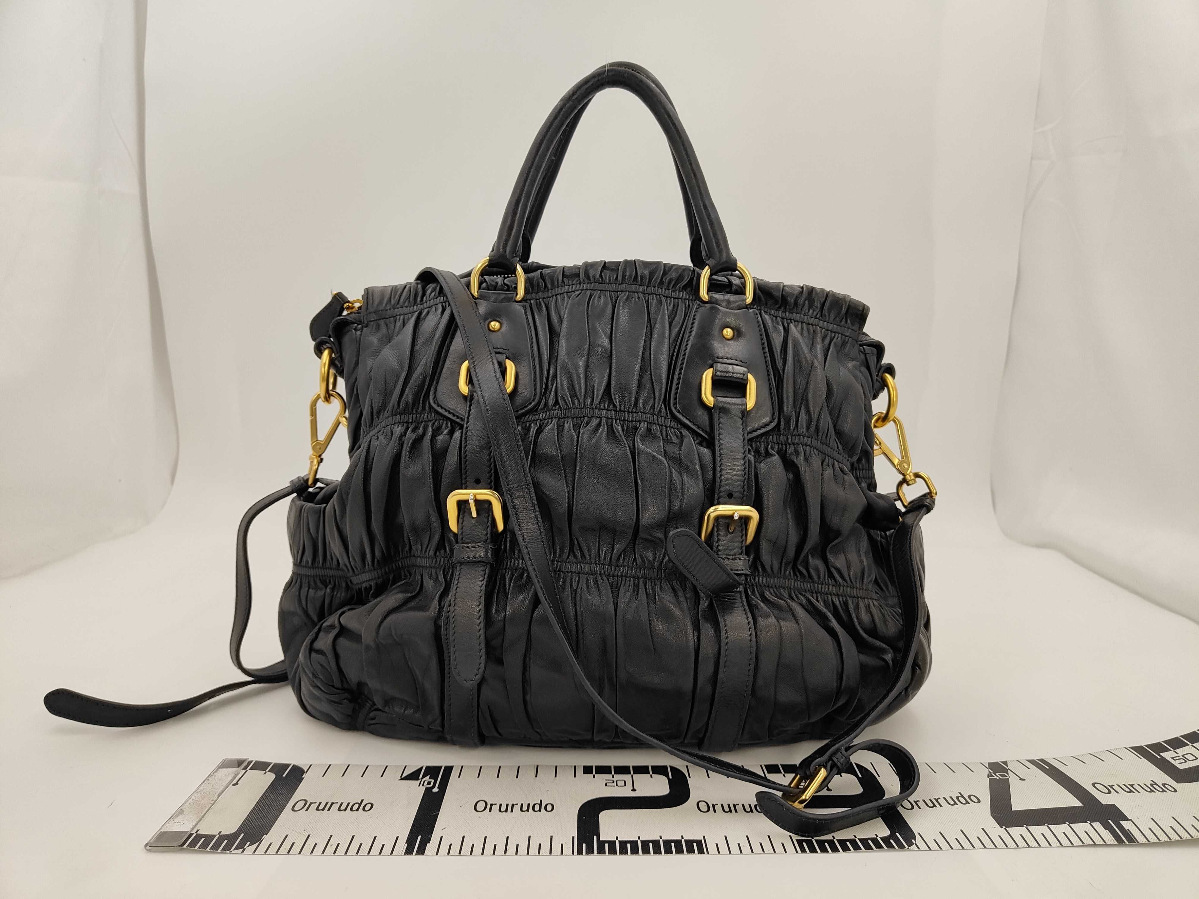 All-Leather Shoulder Bag Logo Tote Bag — view 2