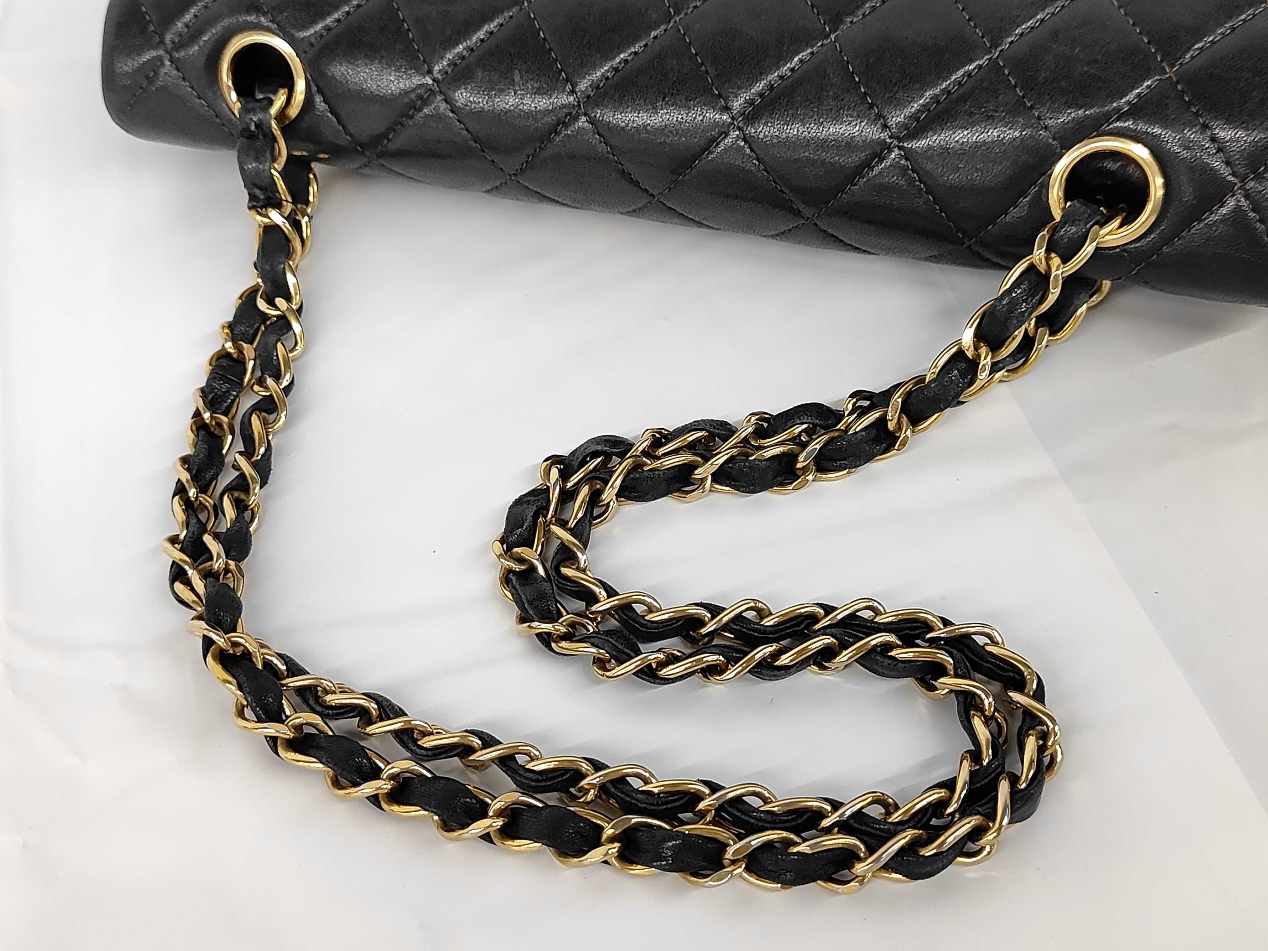 Lambskin Double Flap Chain Shoulder Bag Matelassé 25 Shoulder Bag — view 3