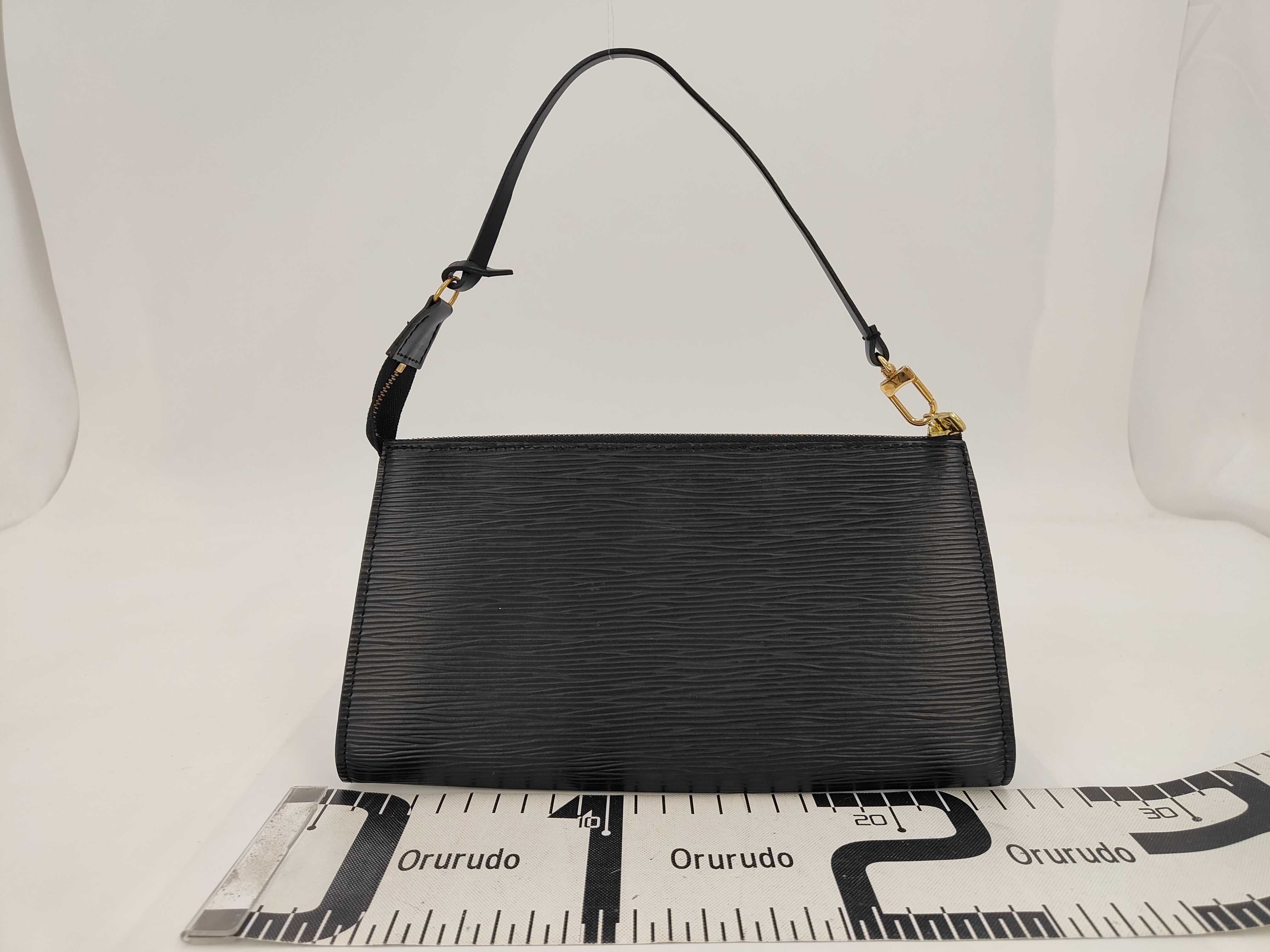 Epi Pochette Accessoires Noir M52942 AR0968 Pouch — view 2