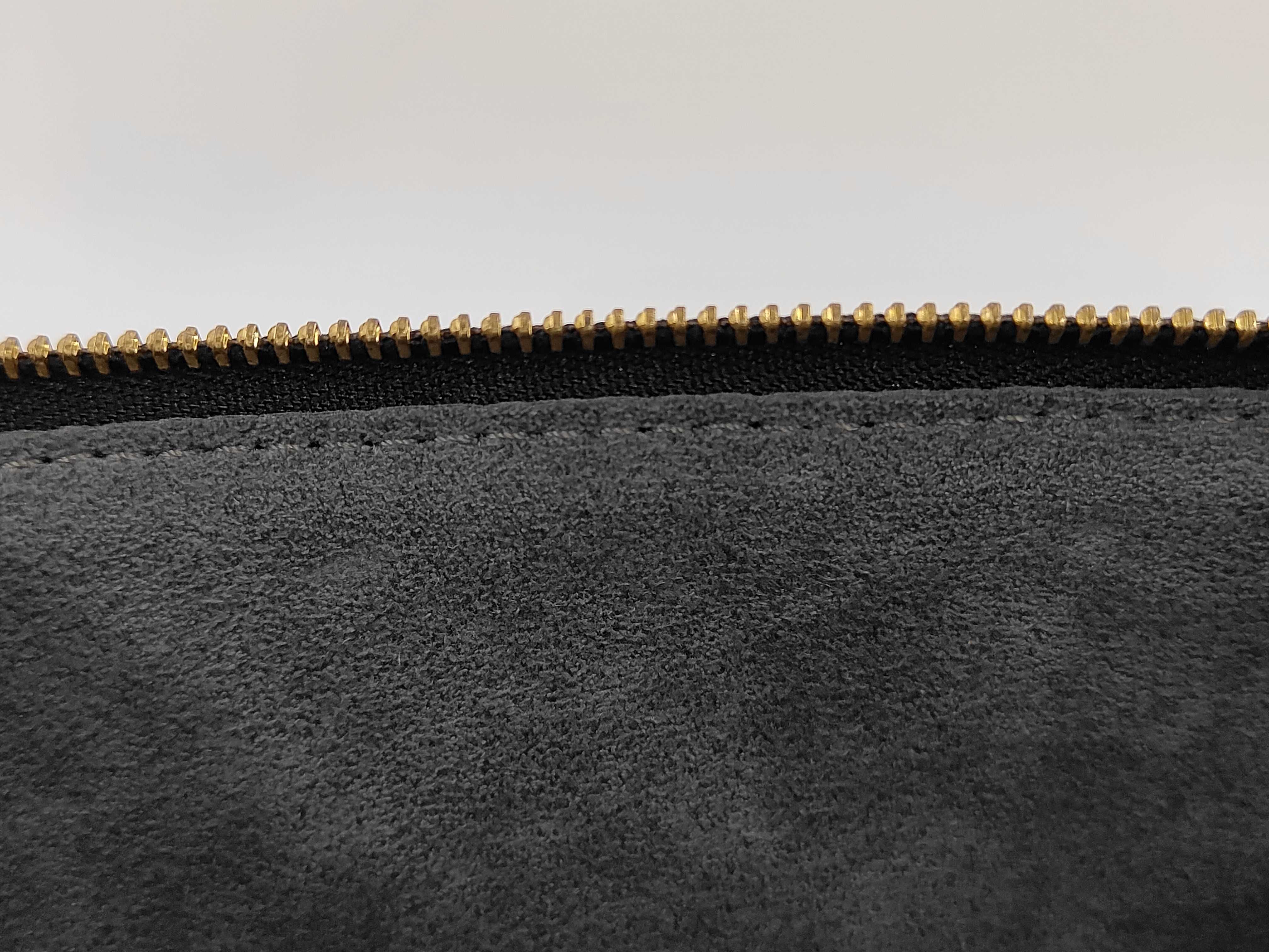 Epi Pochette Accessoires Noir M52942 AR0968 Pouch — view 3