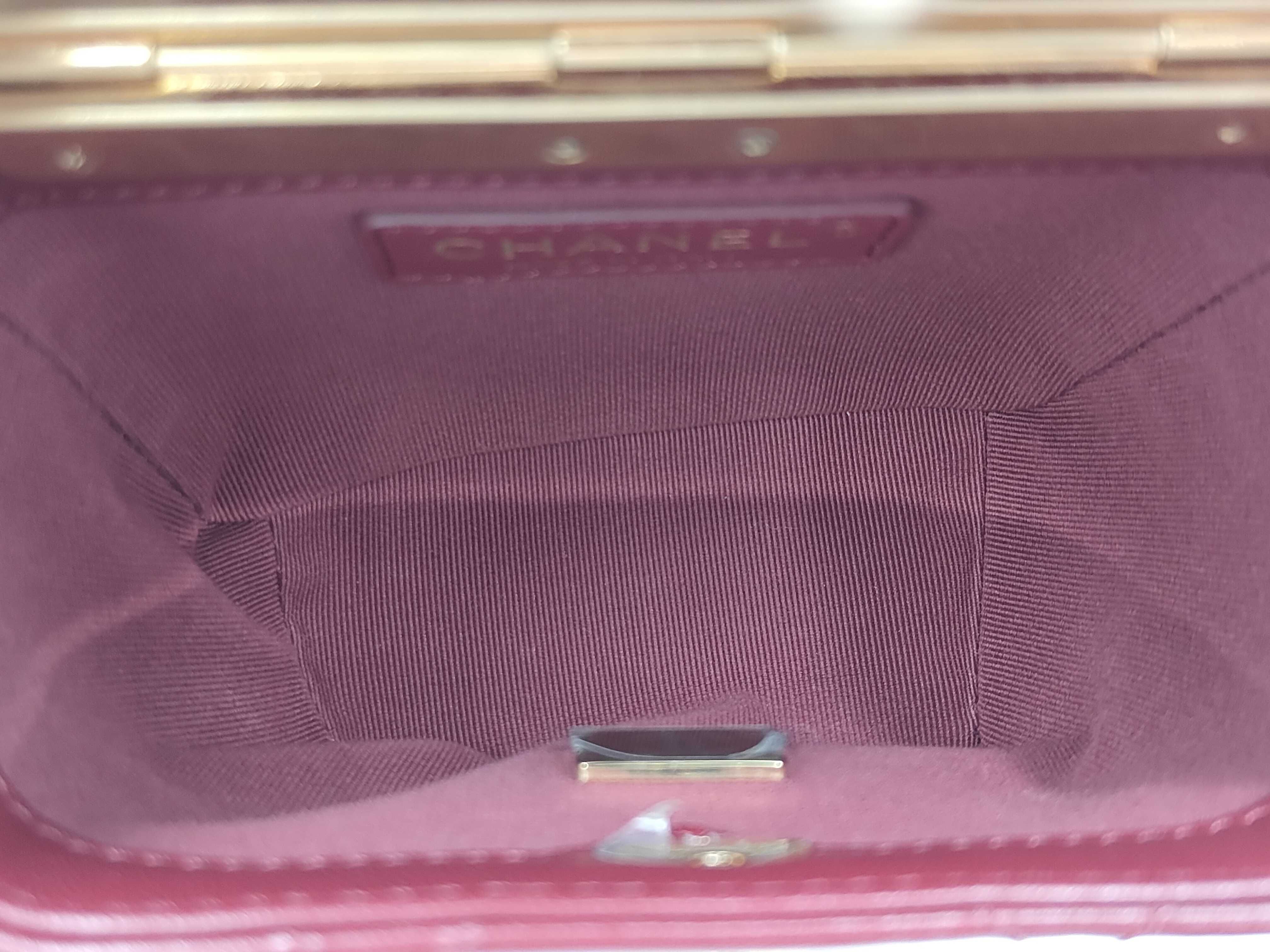 Box Chain Shoulder Bag — view 9