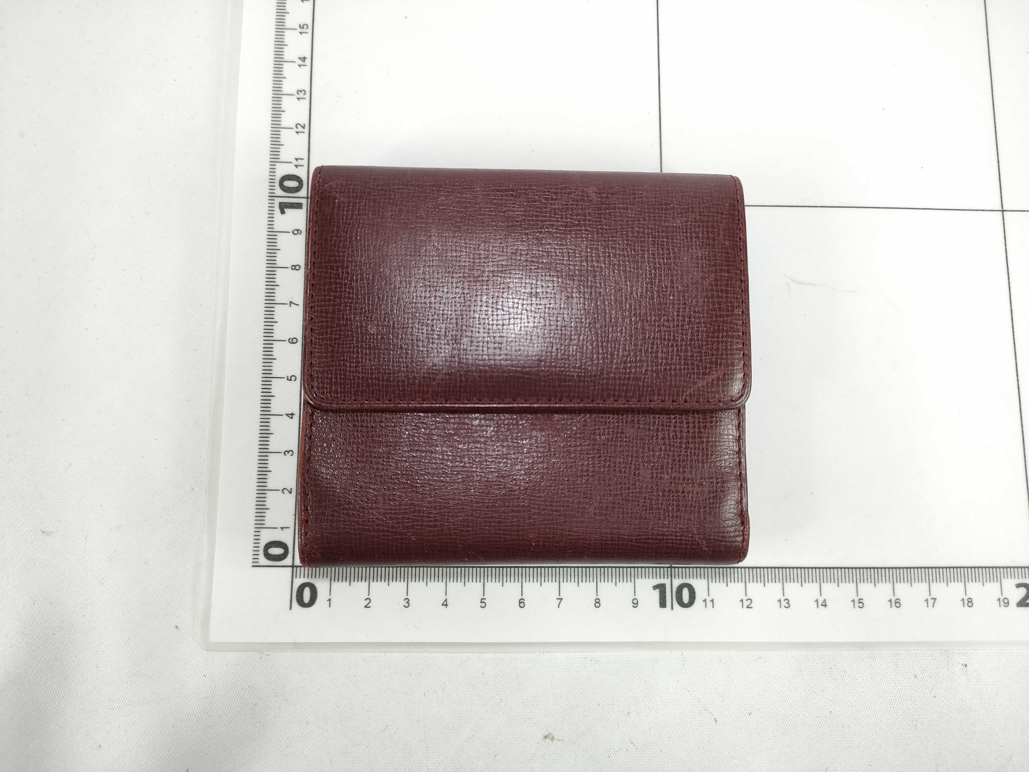 Must Compact Wallet — view 2