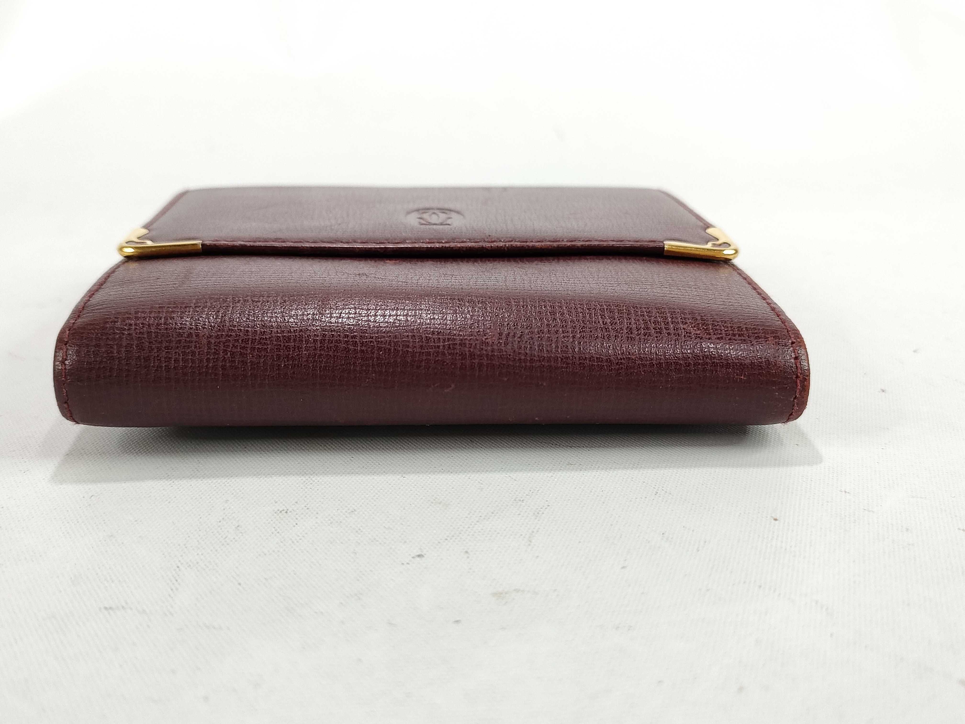 Must Compact Wallet — view 3