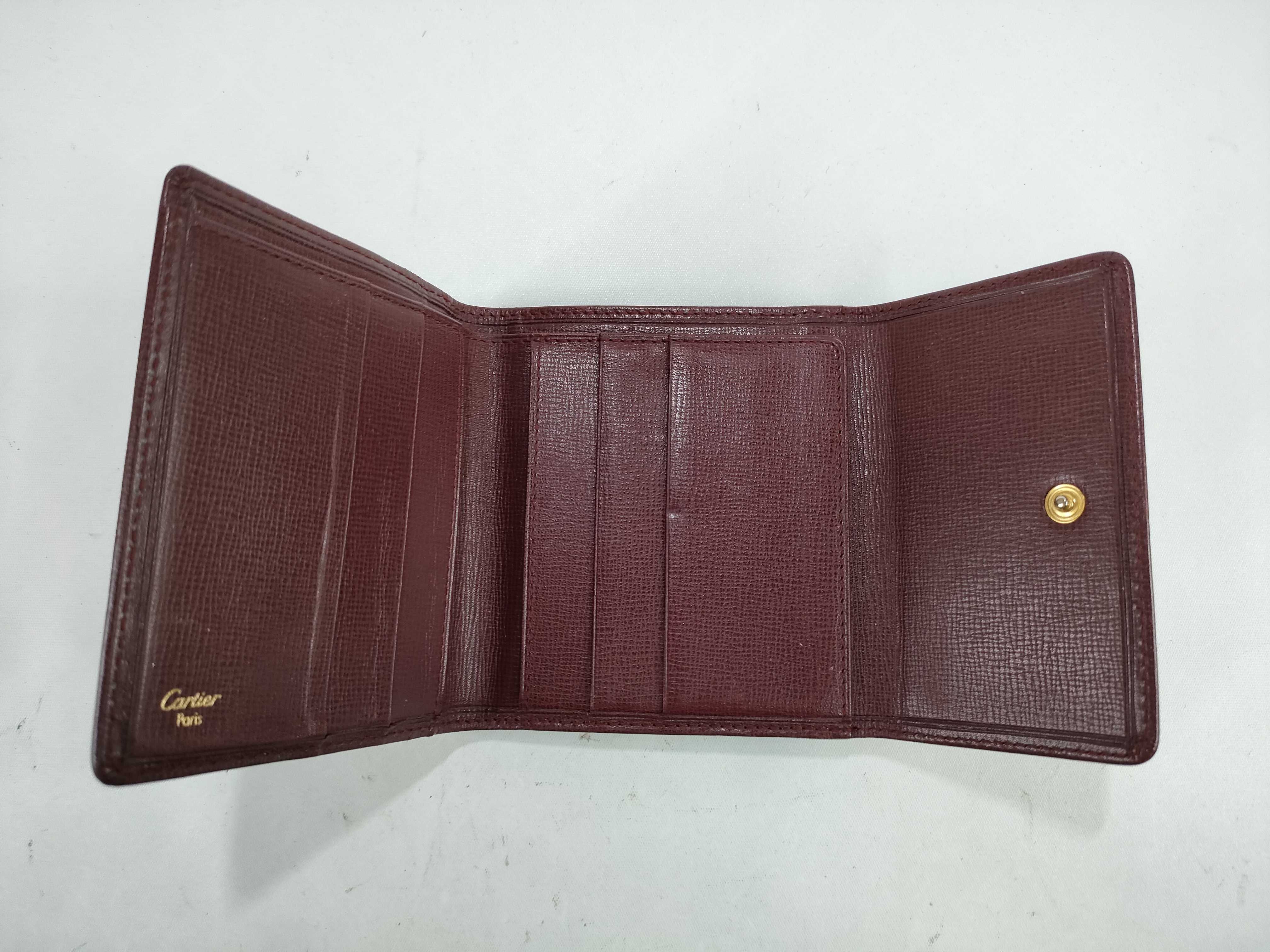 Must Compact Wallet — view 9
