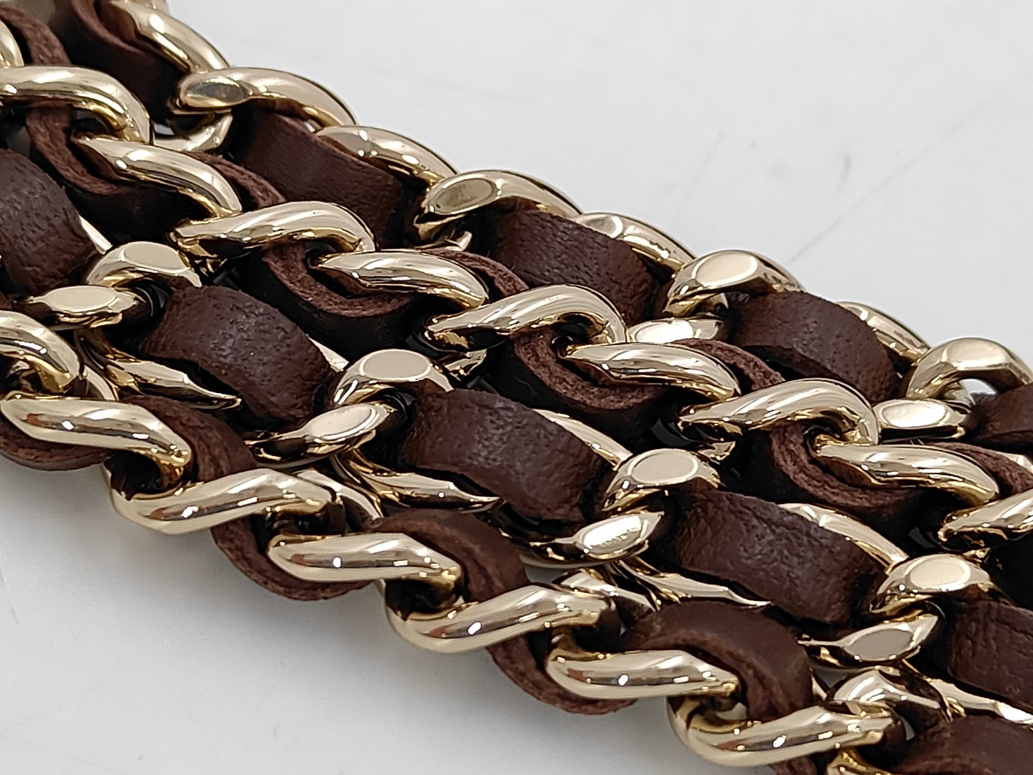 Caviar Skin Handle Chain Wallet Shoulder Bag — view 6