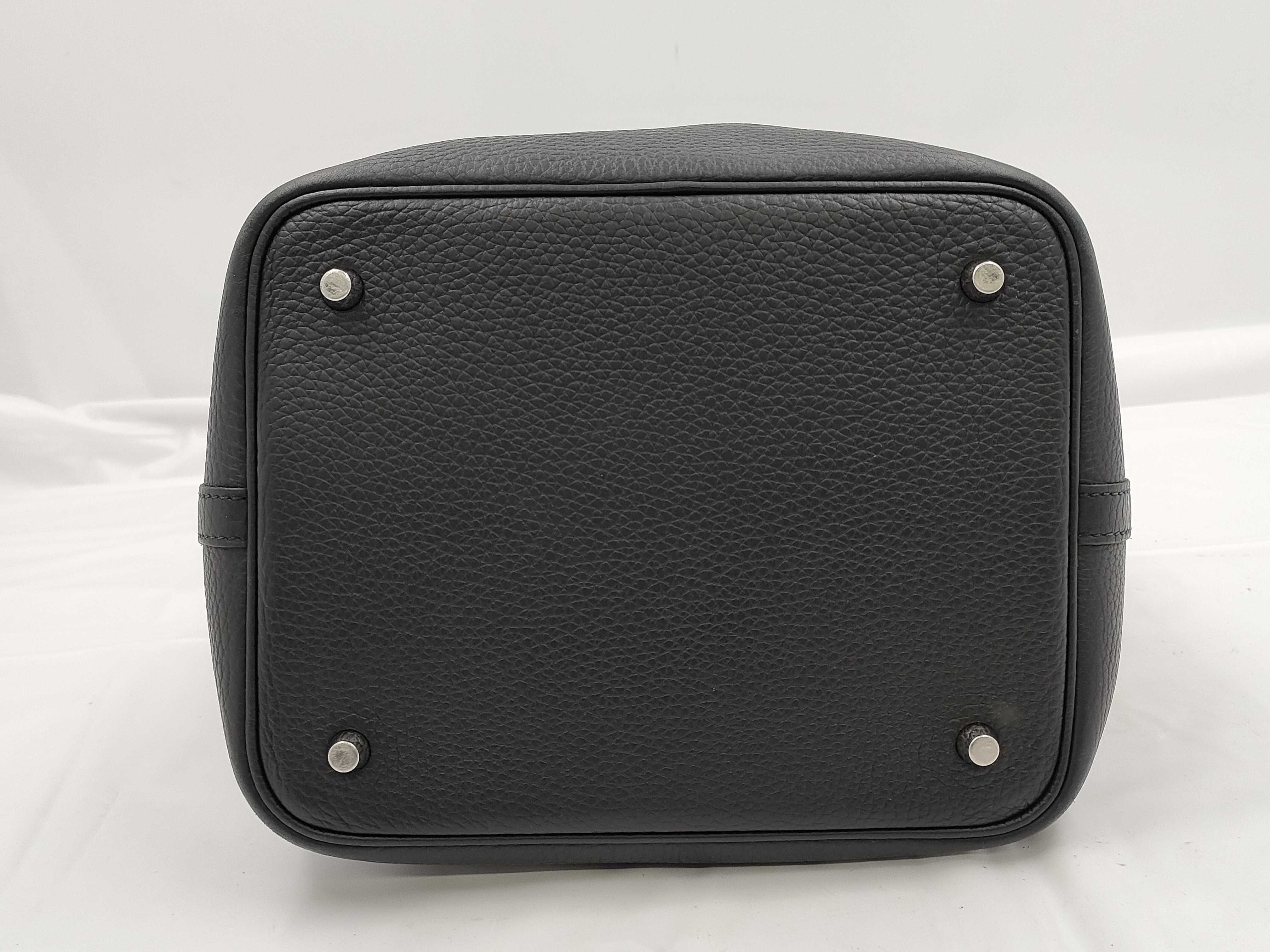 Picotin Lock MM Black Handbag — view 3