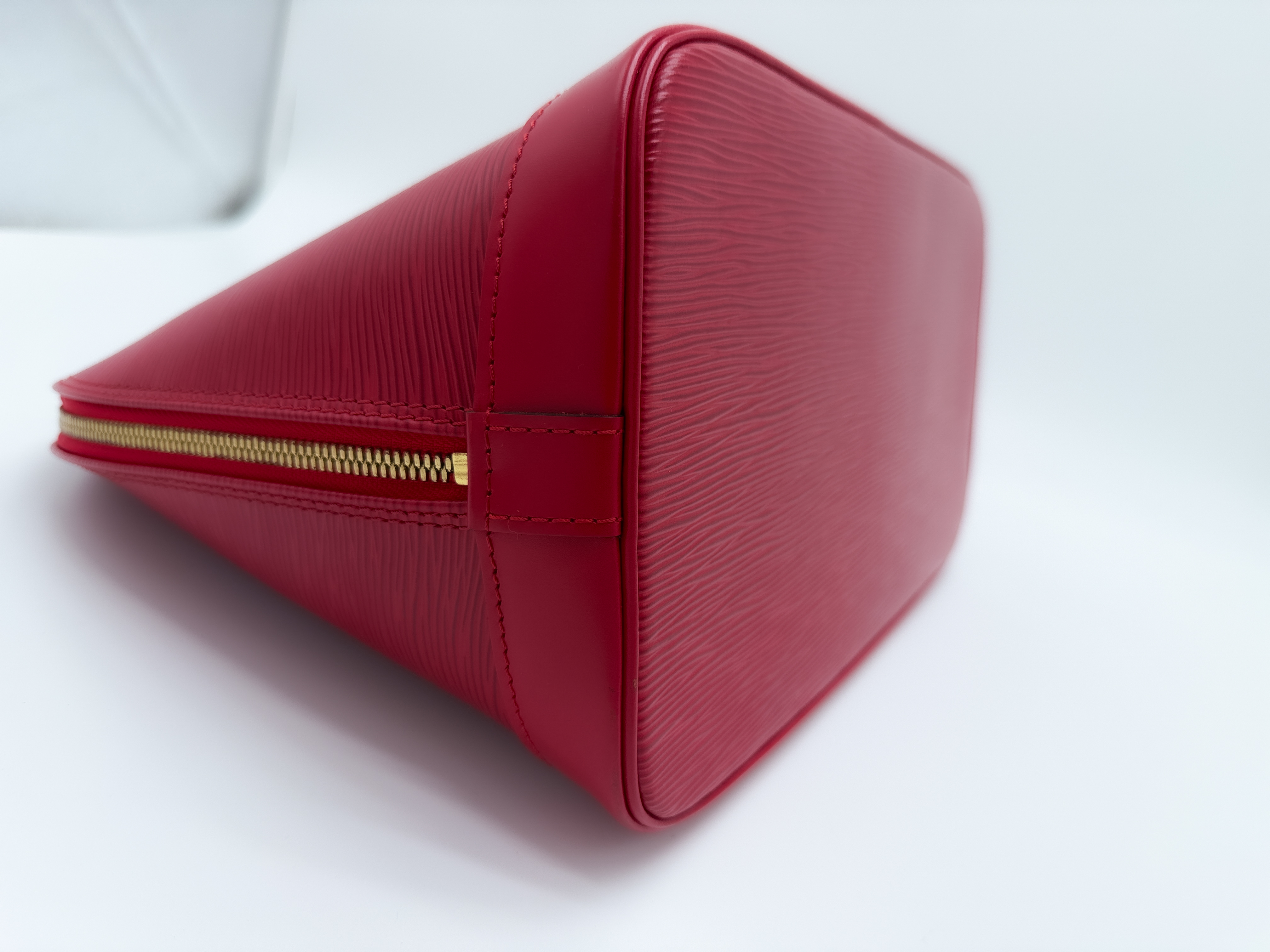 Epi M52147 Alma PM with strap, Castilian Red, MI0976 handbag — view 13