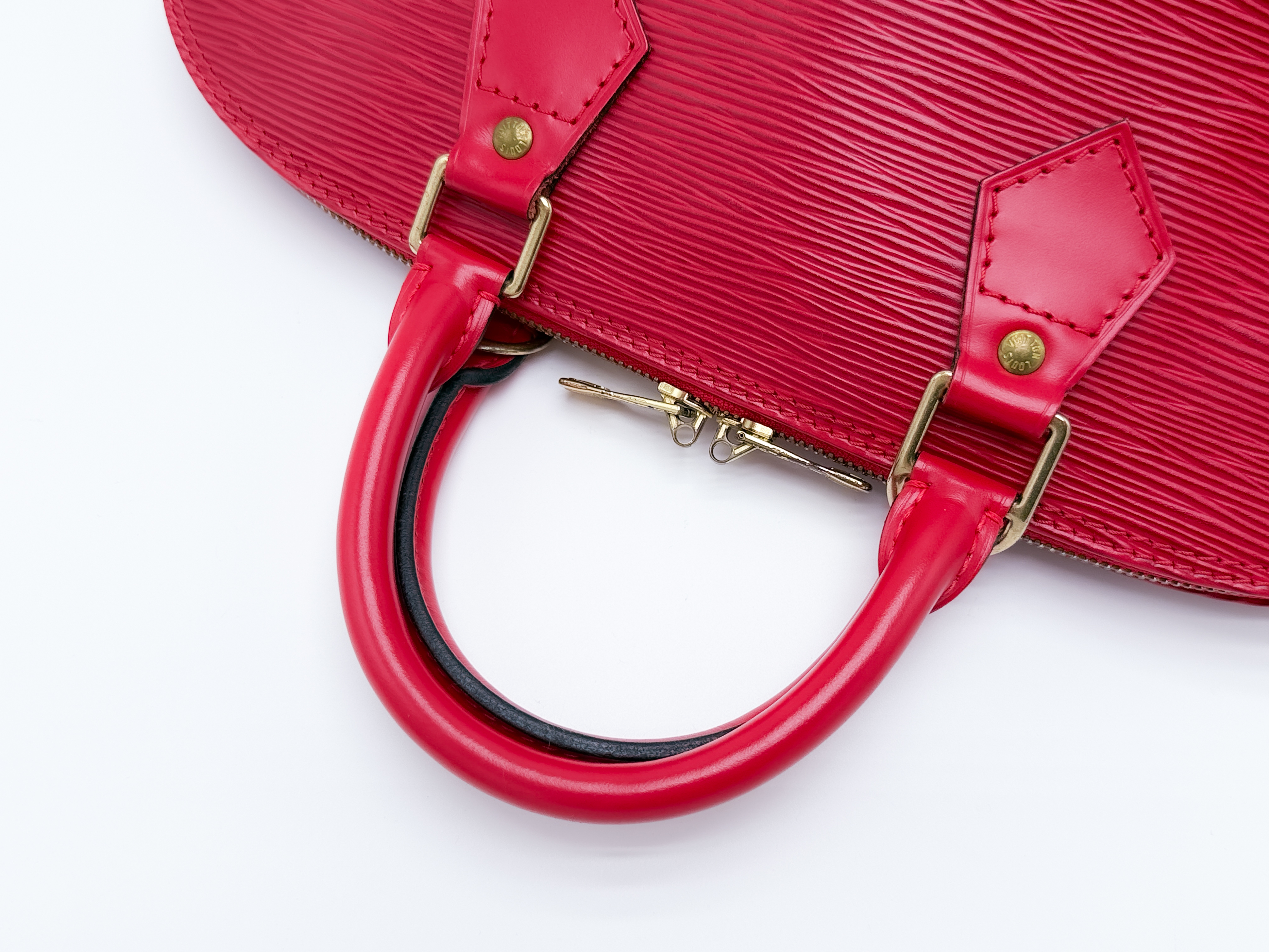 Epi M52147 Alma PM with strap, Castilian Red, MI0976 handbag — view 6