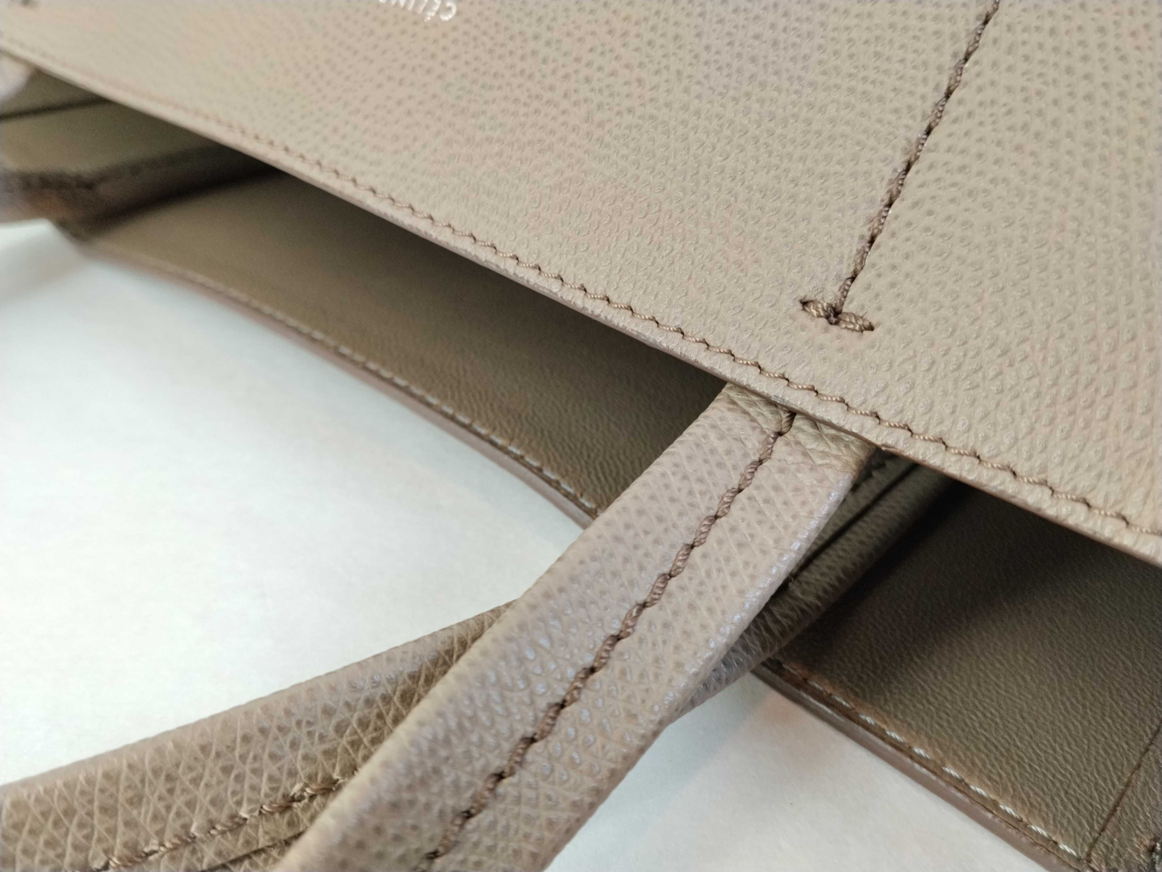 Cabas Phantom Small Leather Tote Bag — view 5