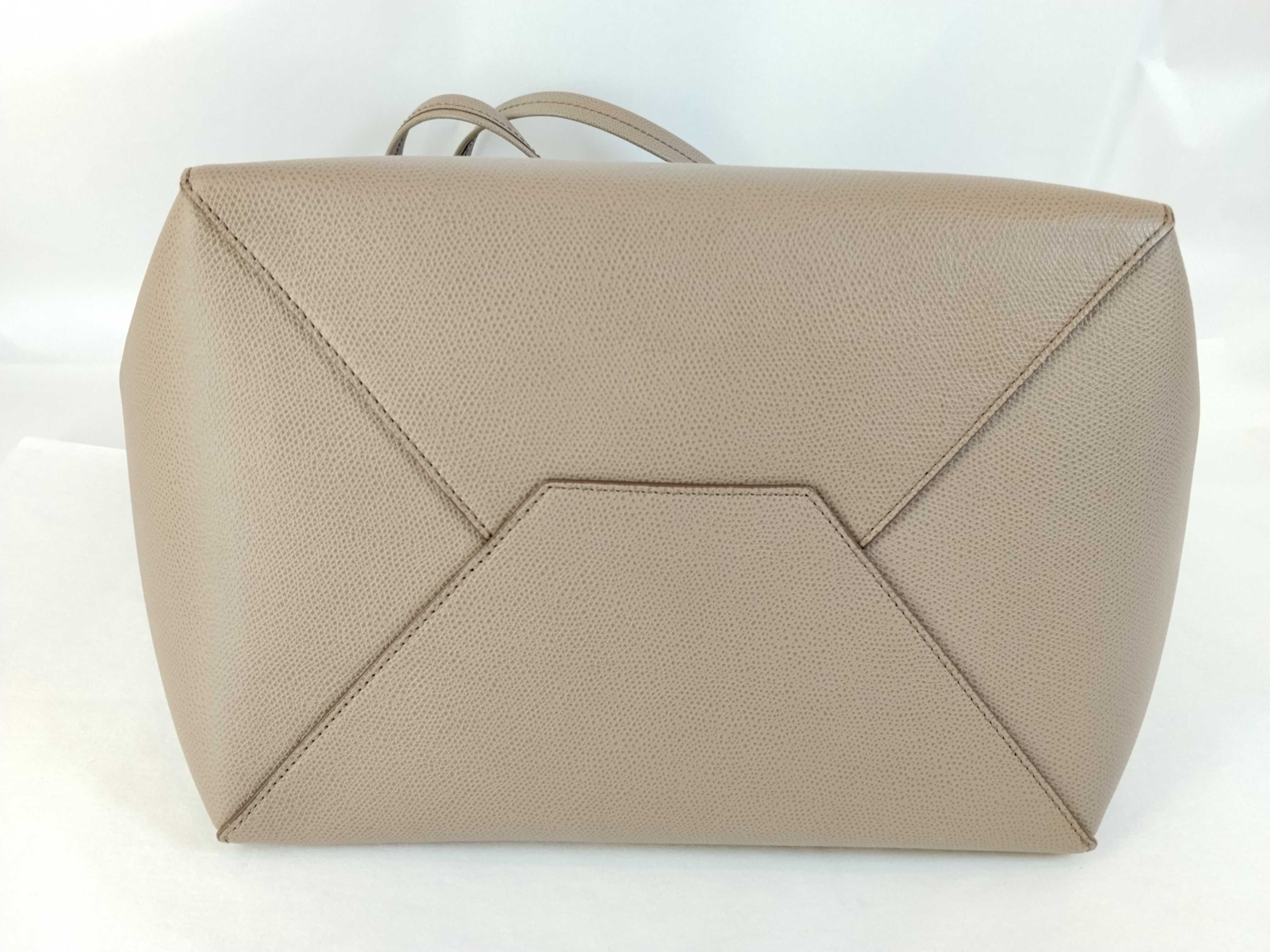 Cabas Phantom Small Leather Tote Bag — view 7