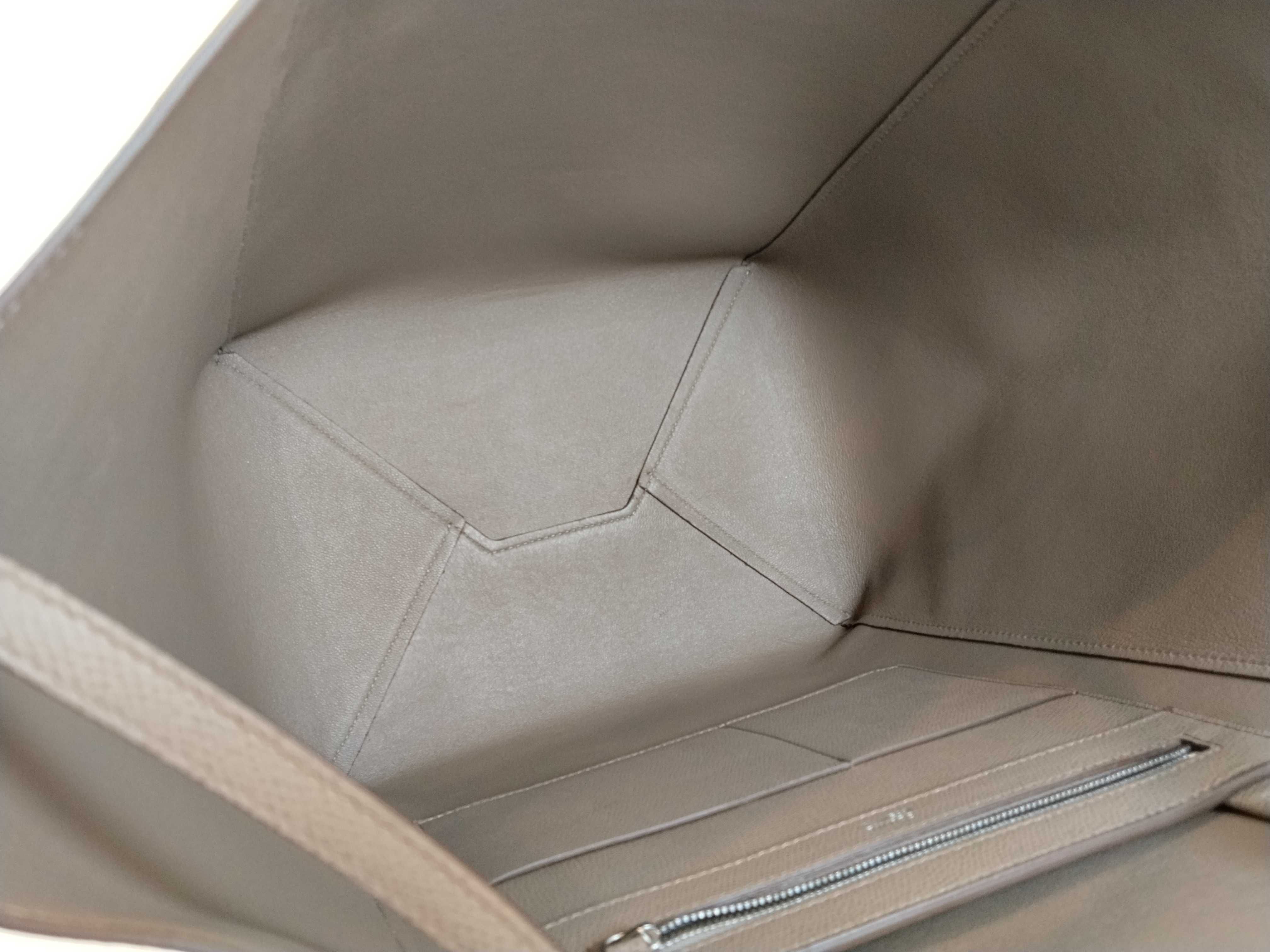 Cabas Phantom Small Leather Tote Bag — view 8