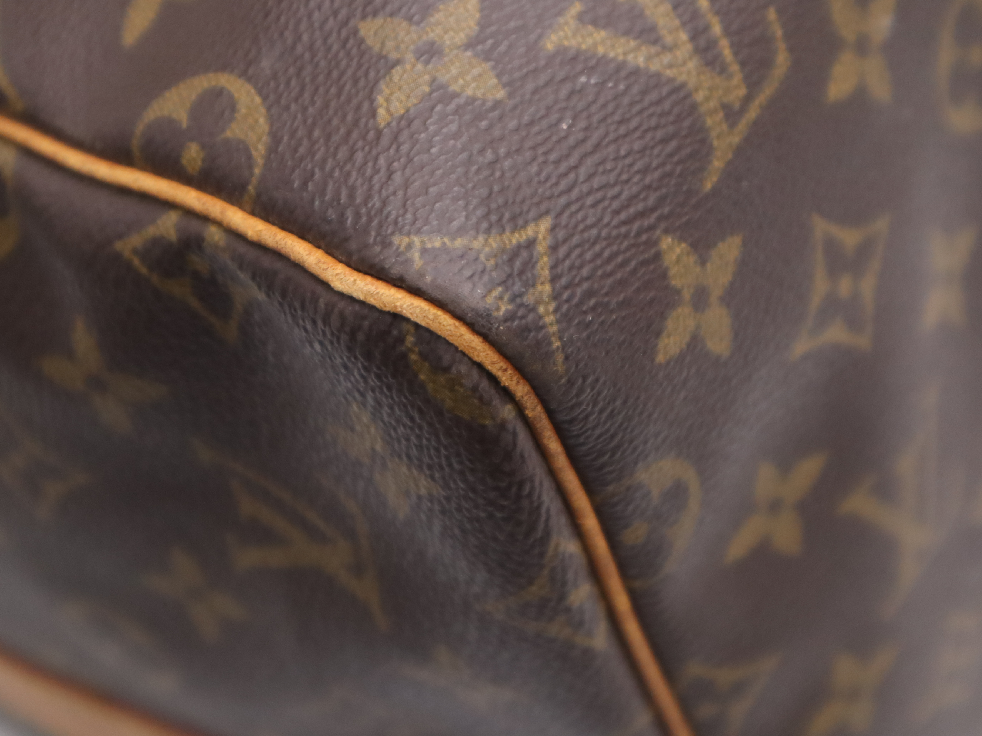 M41414 Monogram Keepall Bandoulière 55 Boston Bag with Shoulder Strap — view 11