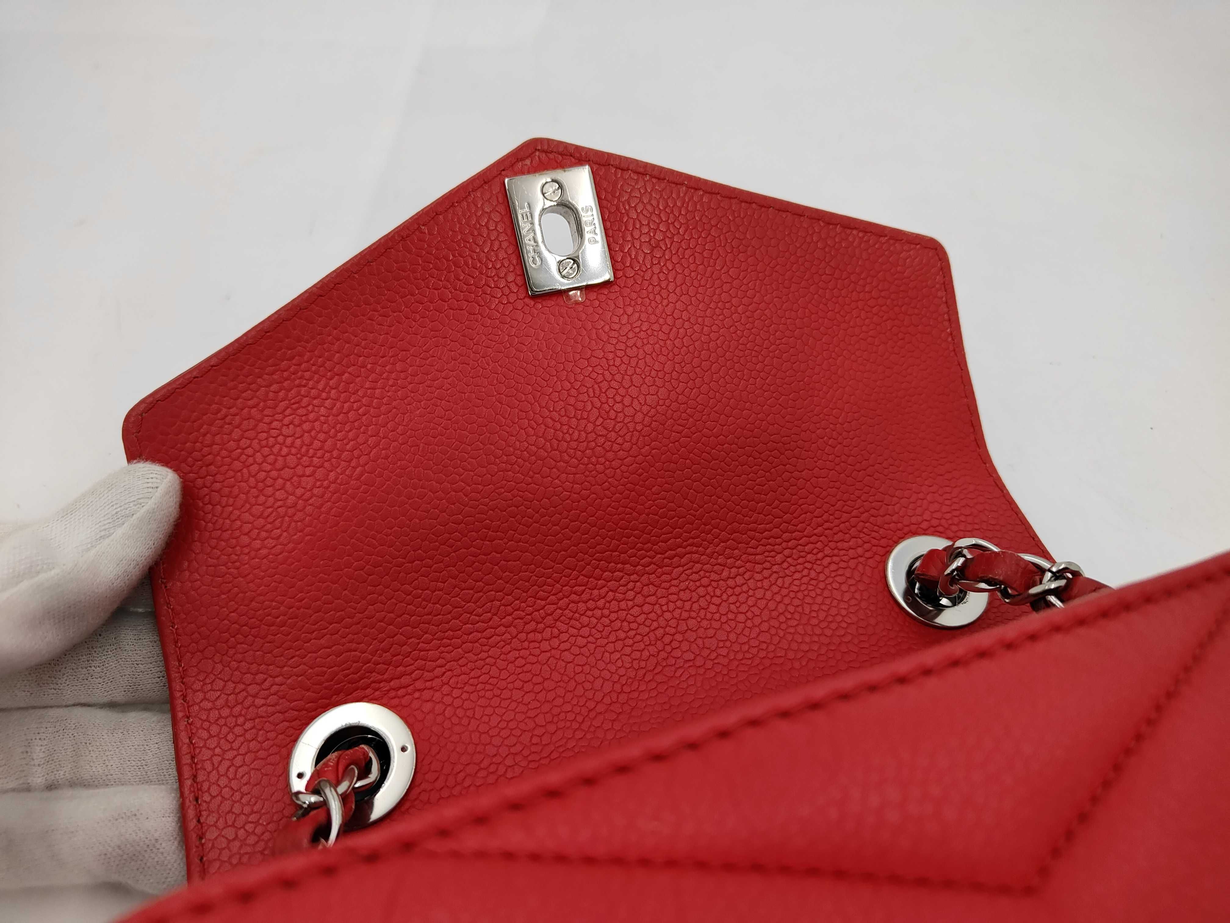 V-stitch Mini Chain Shoulder Bag, Caviar Red, SS Shoulder Bag — view 11