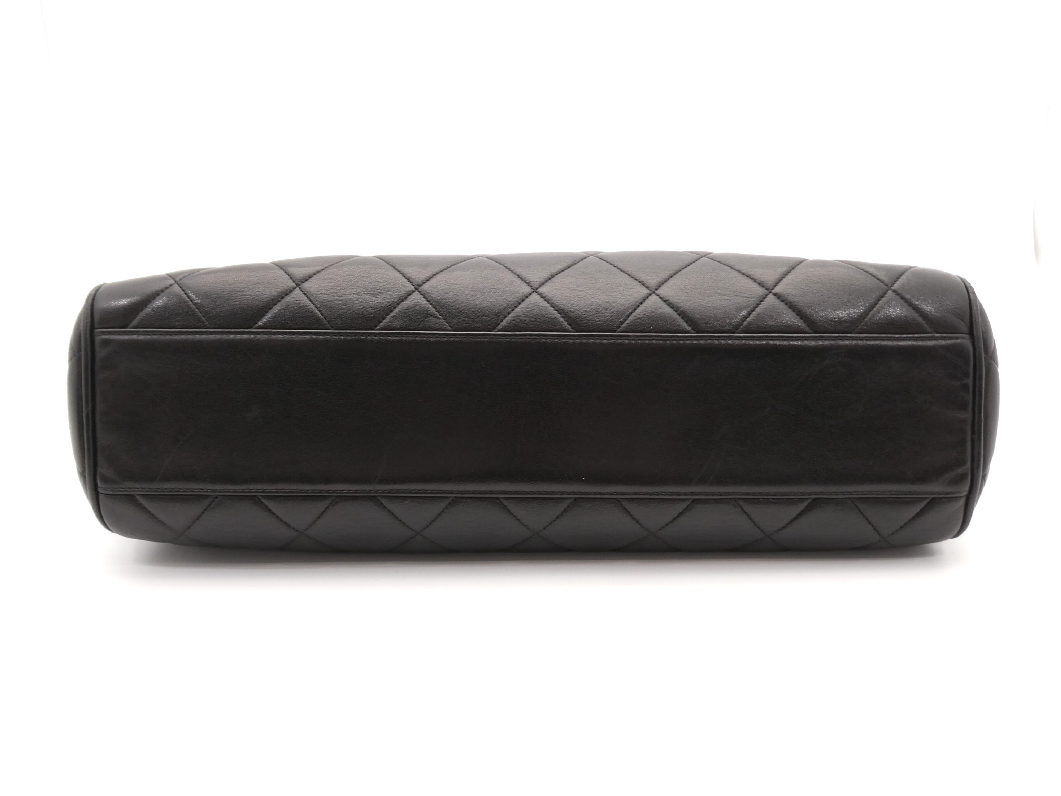 Matelassé Leather Chain Shoulder Bag — view 5