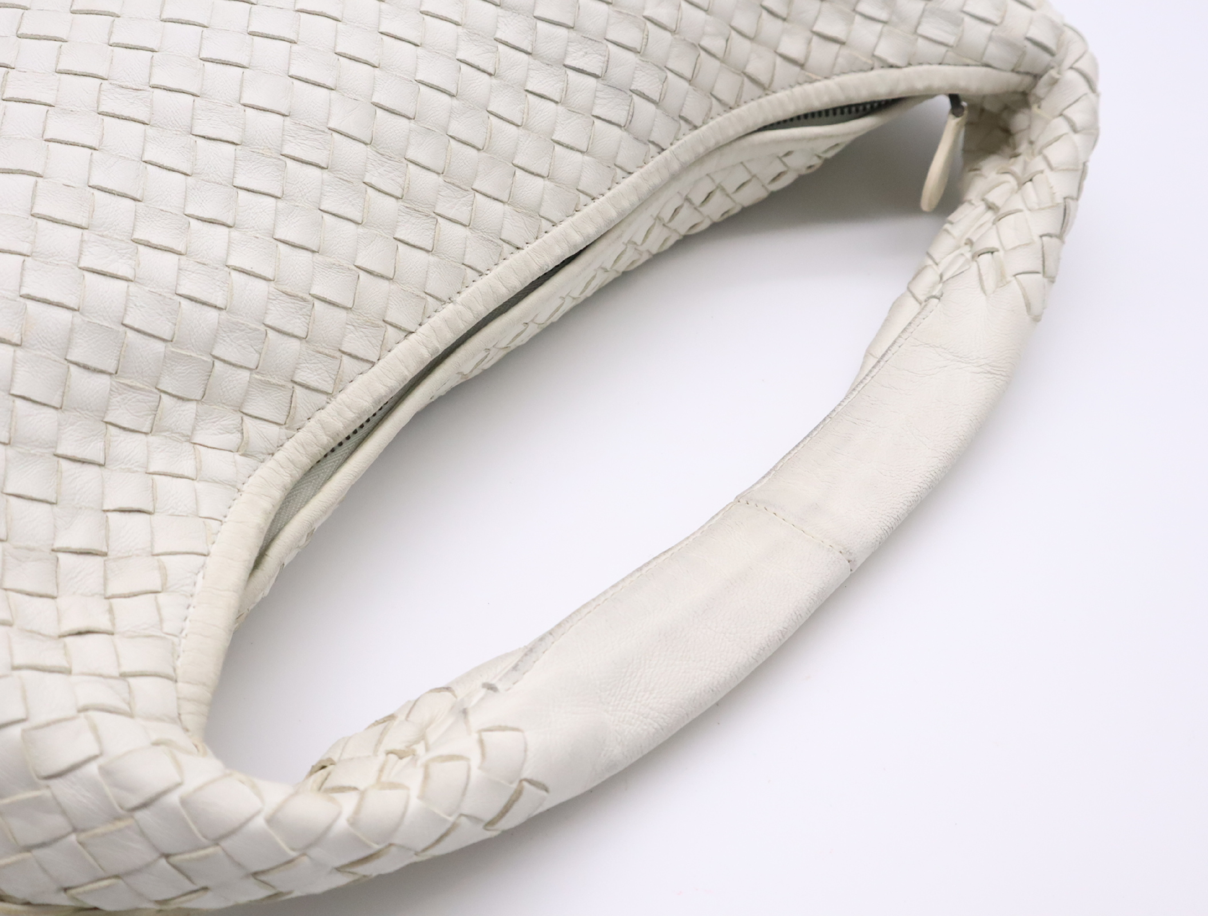 Leather Intrecciato Hobo Bag White Tote Bag — view 11