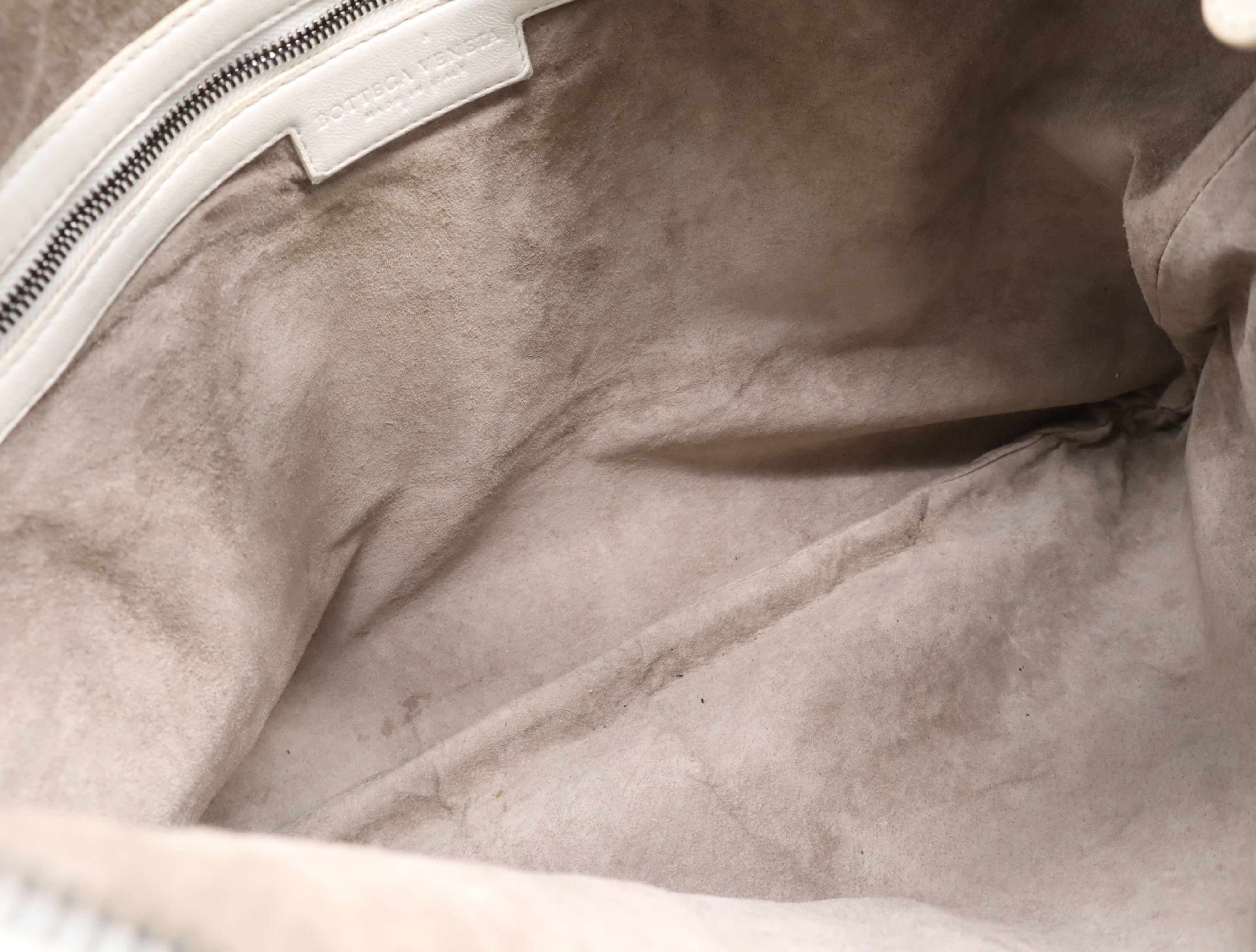 Leather Intrecciato Hobo Bag White Tote Bag — view 13