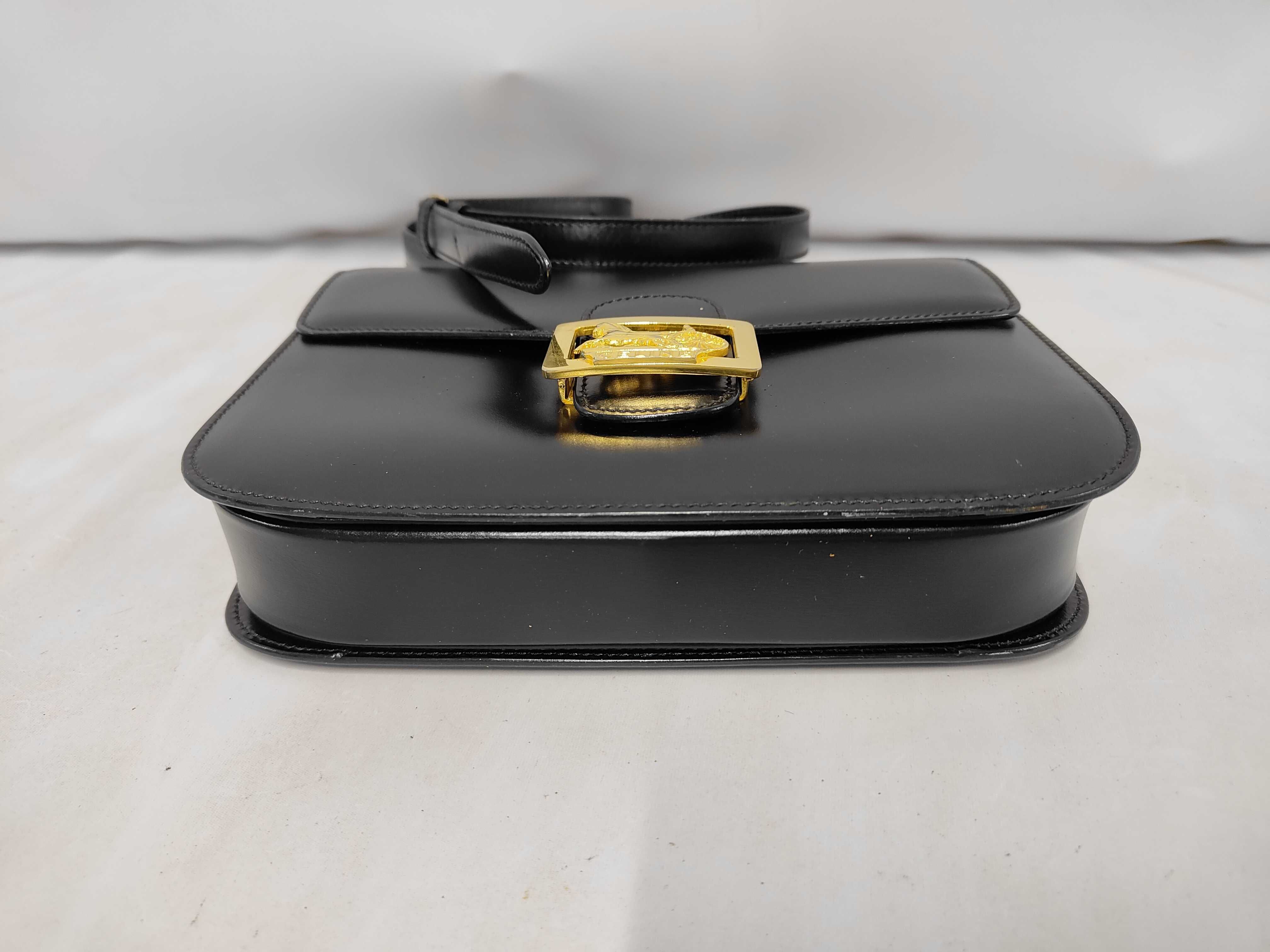 Old Vintage Carriage Hardware Leather Shoulder Bag — view 3