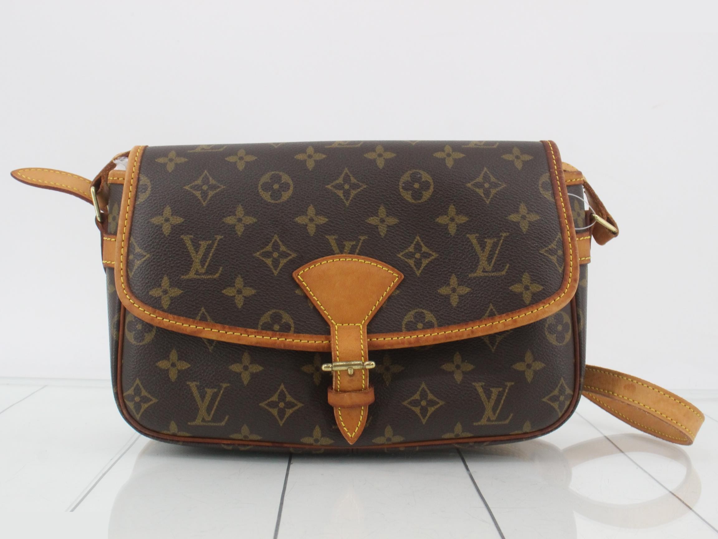 M42250 Monogram Sologne