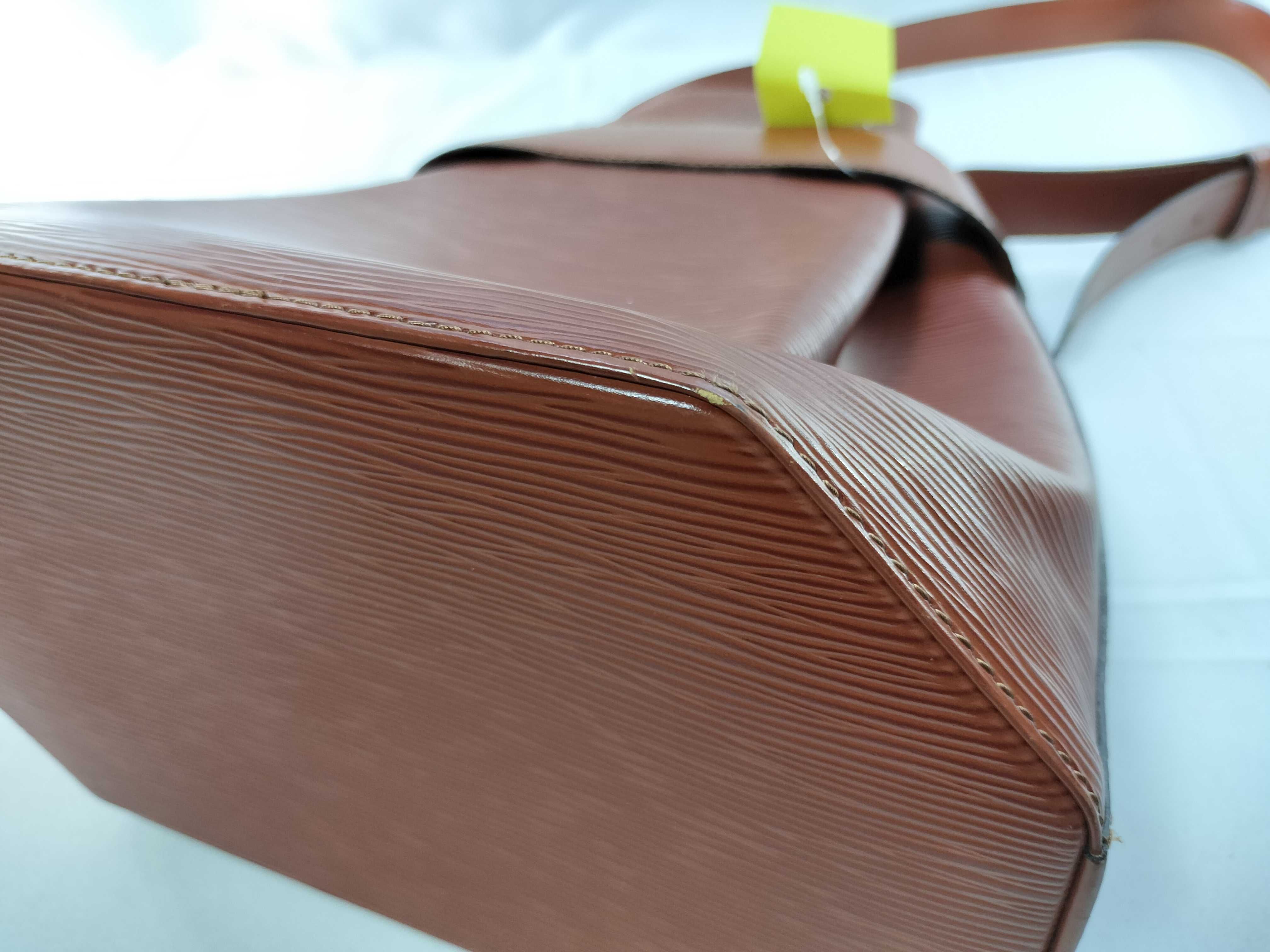 Epi M80203 Sac Depaule Shoulder Bag — view 6